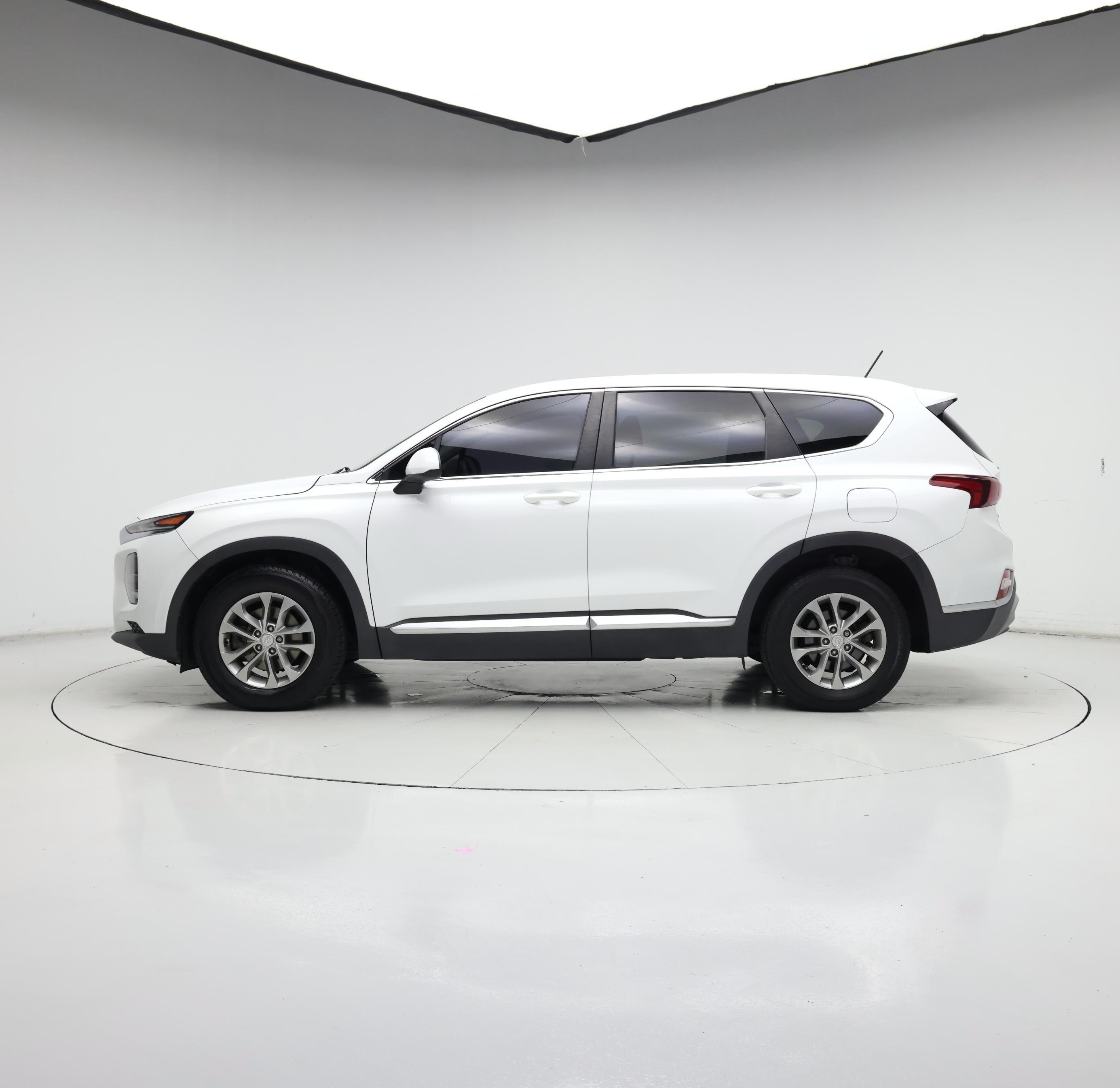 Thumbnail: 2019 Hyundai Santa Fe - 3