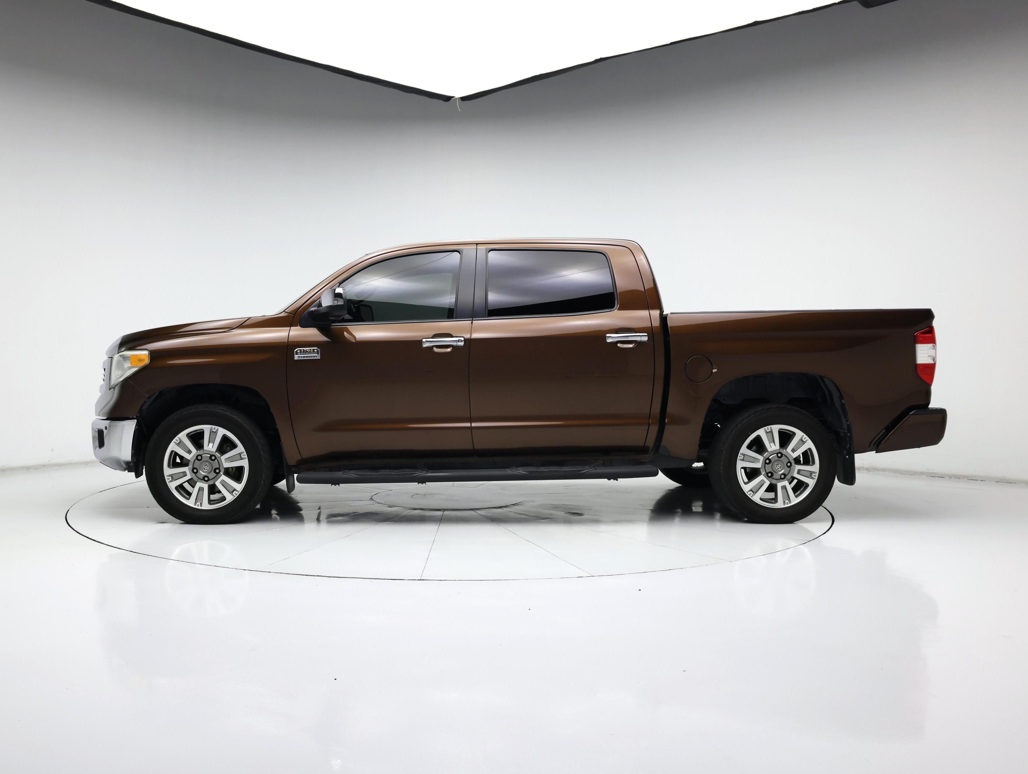 Thumbnail: 2016 Toyota Tundra - 3