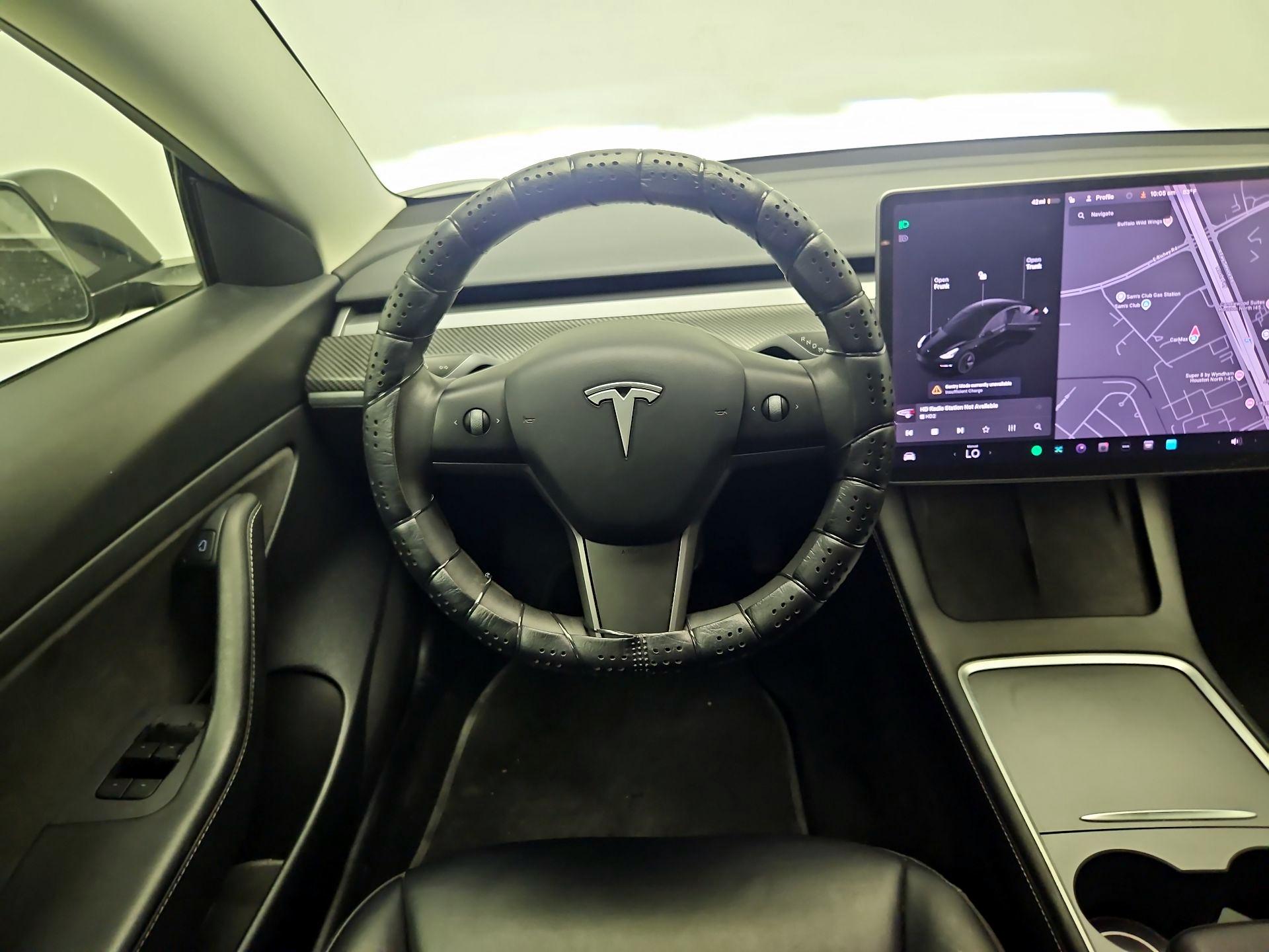 Thumbnail: 2021 Tesla Model 3 - 10