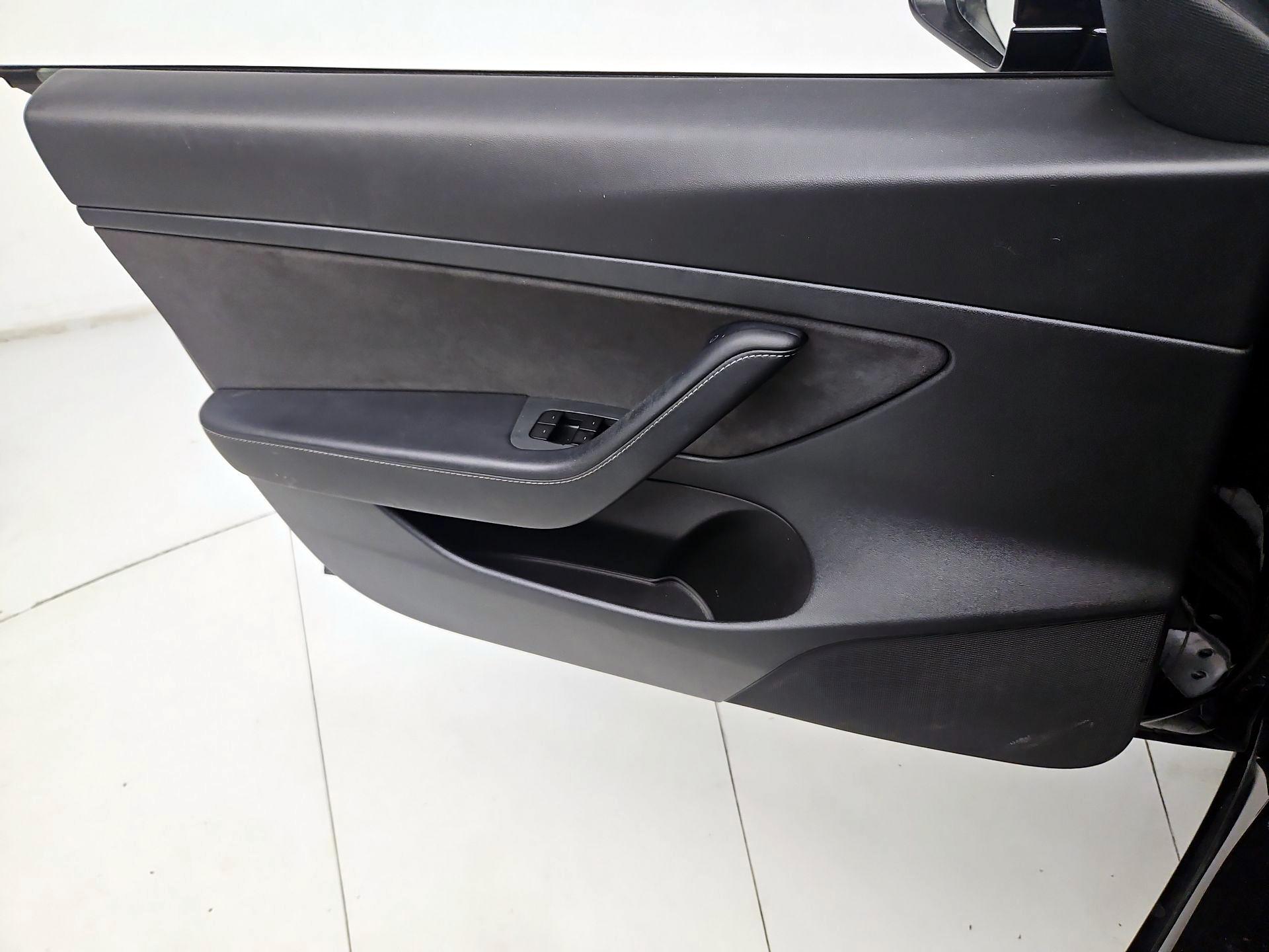 Thumbnail: 2021 Tesla Model 3 - 12