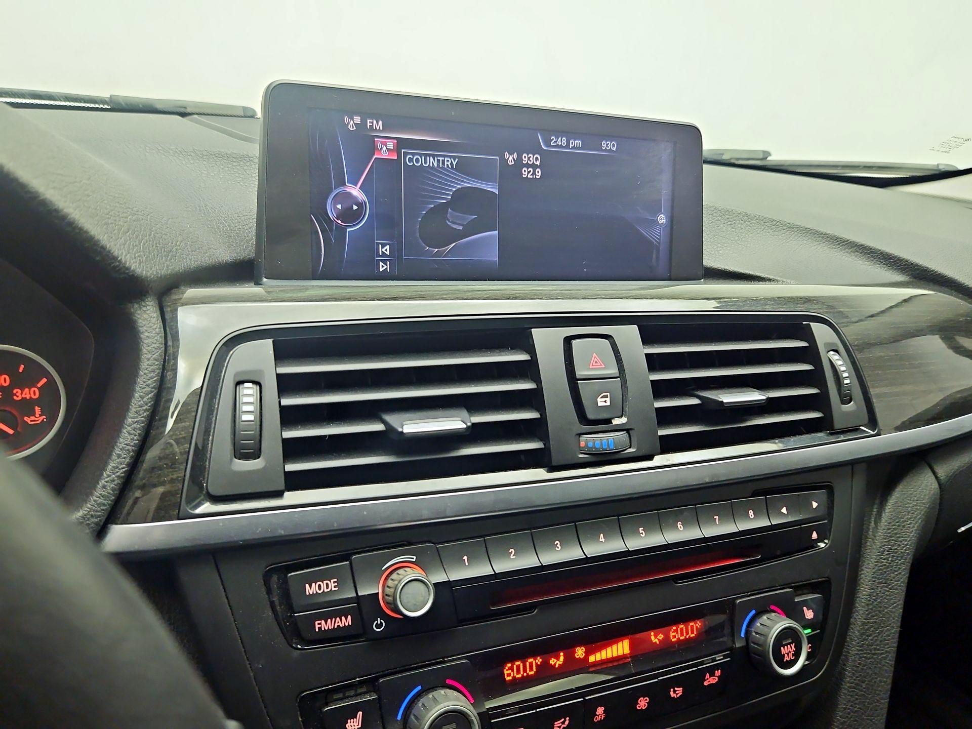 Thumbnail: 2015 BMW 3 Series - 16