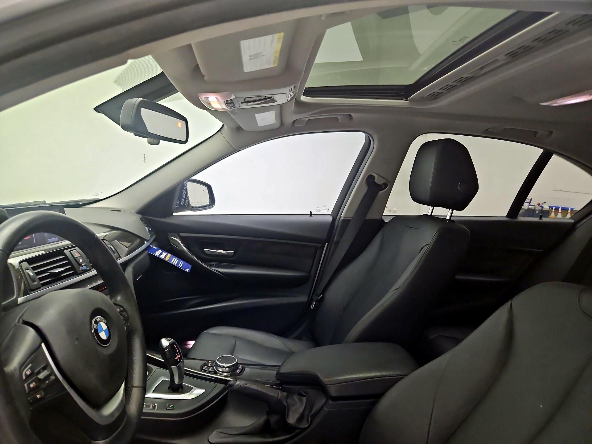 Thumbnail: 2015 BMW 3 Series - 20