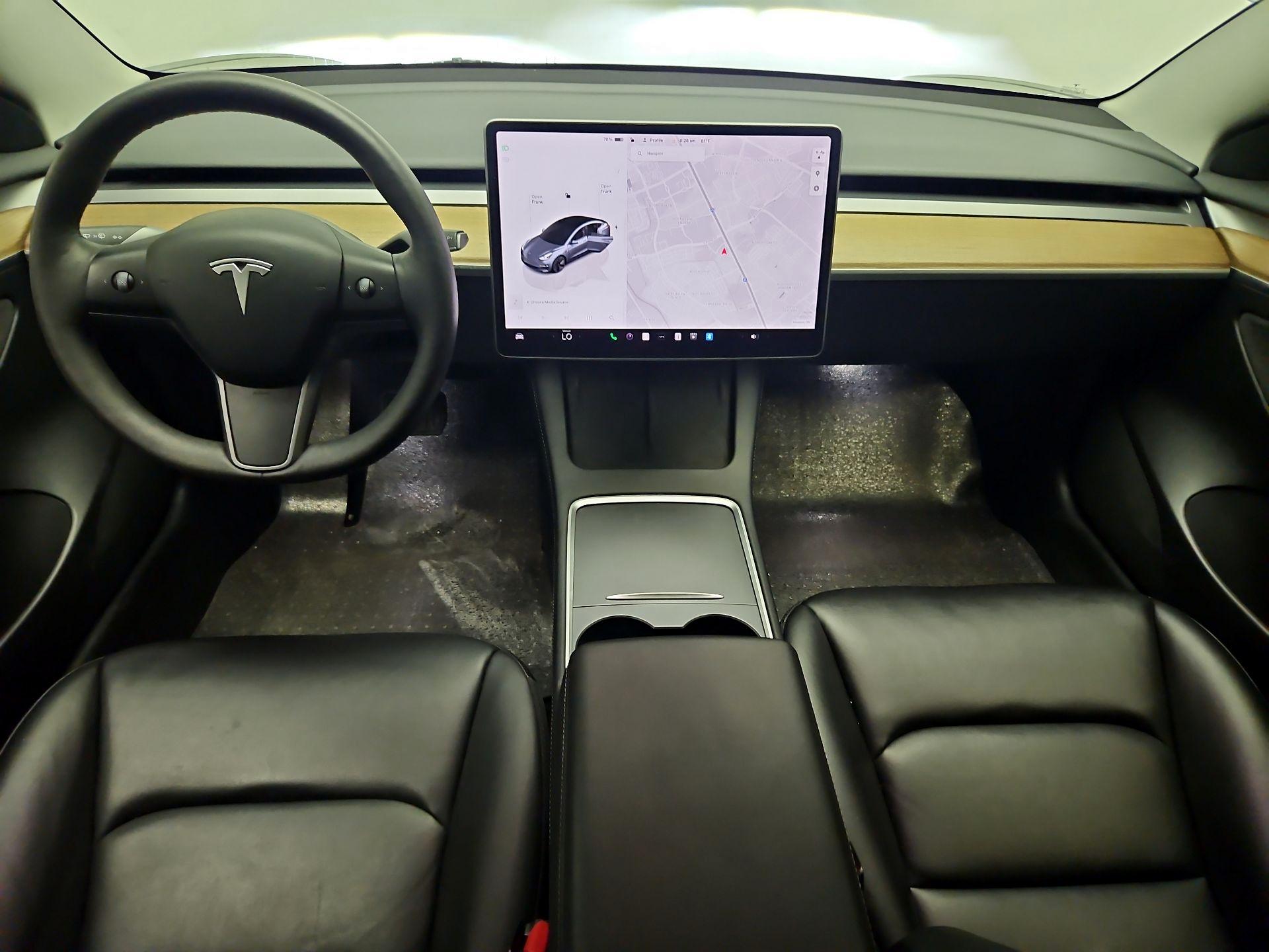 Thumbnail: 2022 Tesla Model 3 - 9