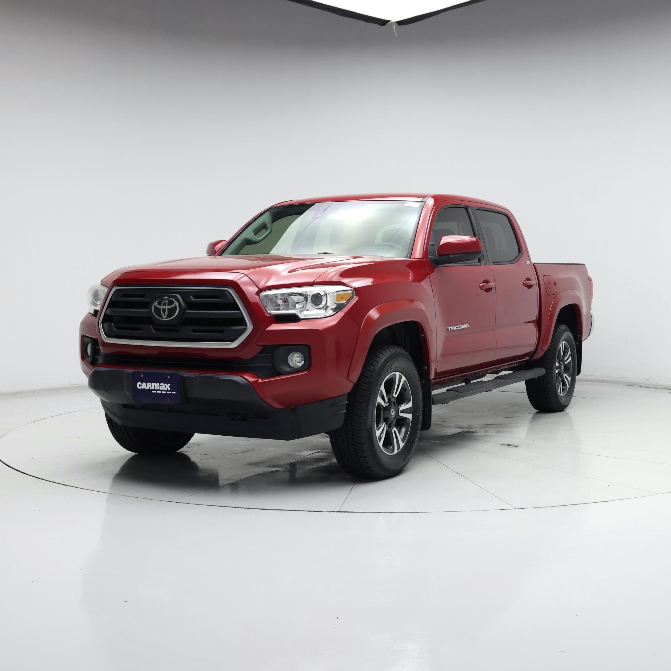 Thumbnail: 2019 Toyota Tacoma - 4
