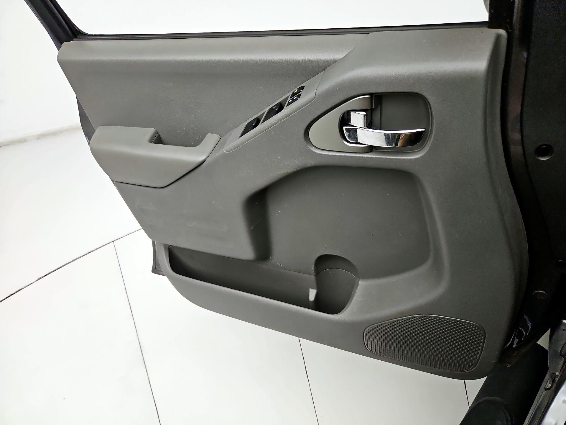 Thumbnail: 2018 Nissan Frontier - 12