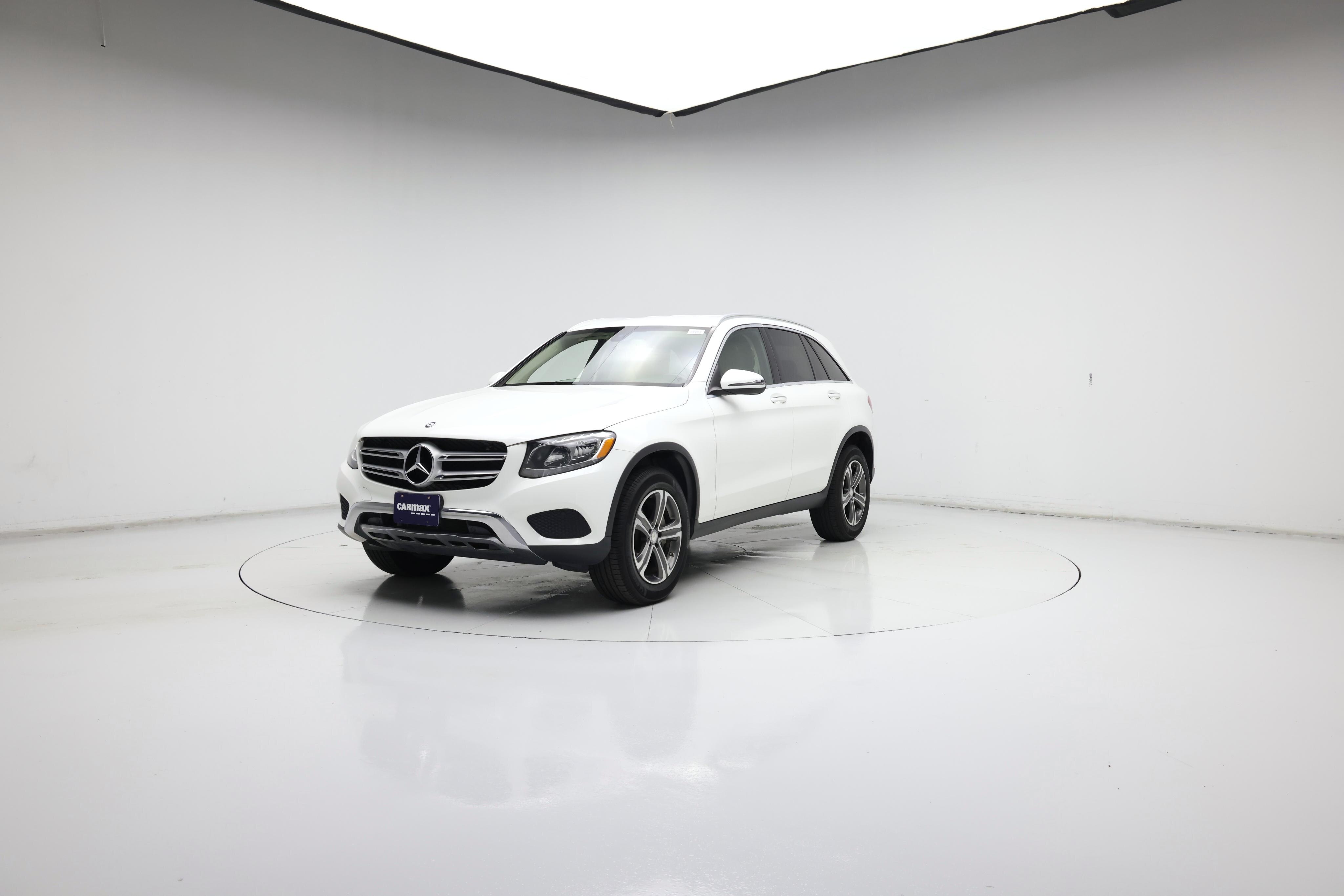 Thumbnail: 2017 Mercedes-Benz GLC - 4