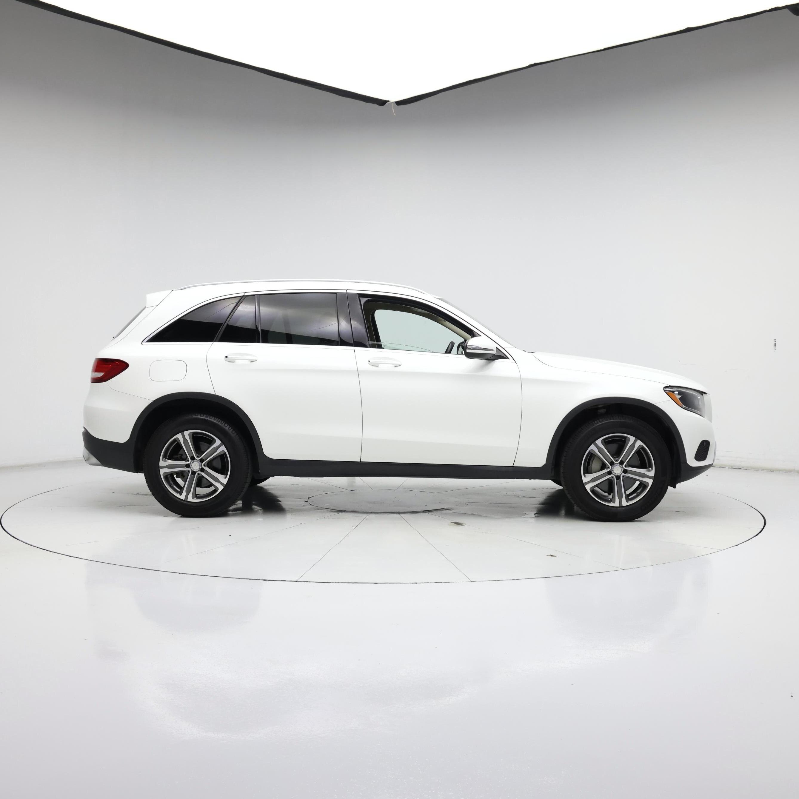 Thumbnail: 2017 Mercedes-Benz GLC - 7