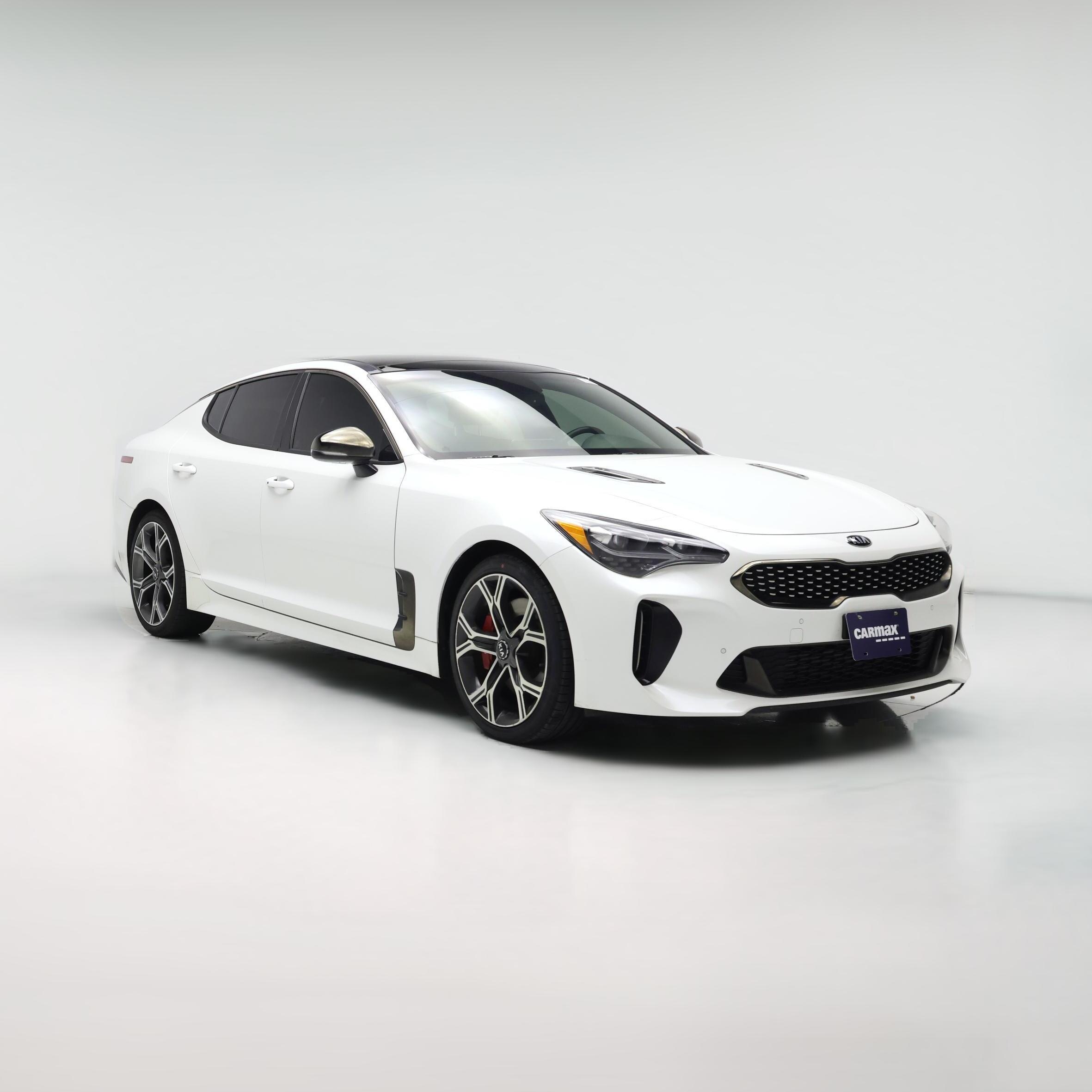 Thumbnail: 2018 Kia Stinger - 1