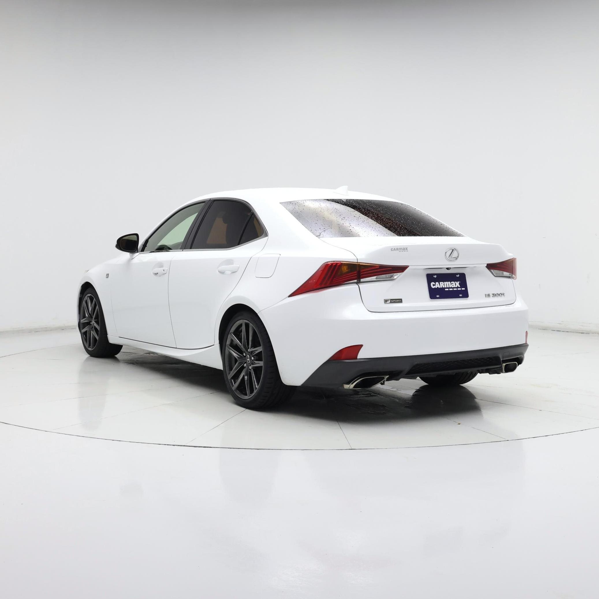 Thumbnail: 2017 Lexus IS - 2