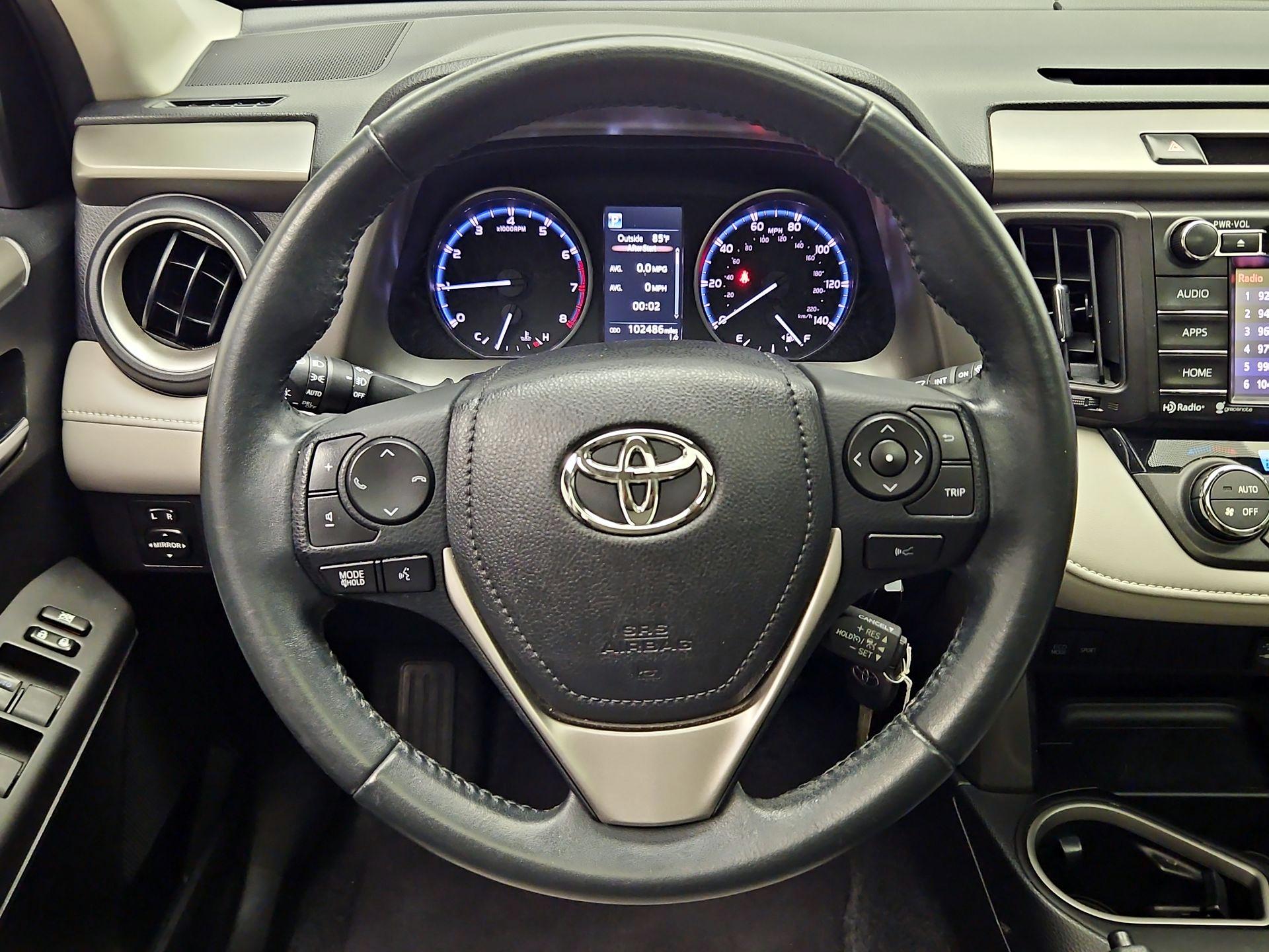 Thumbnail: 2017 Toyota RAV4 - 10