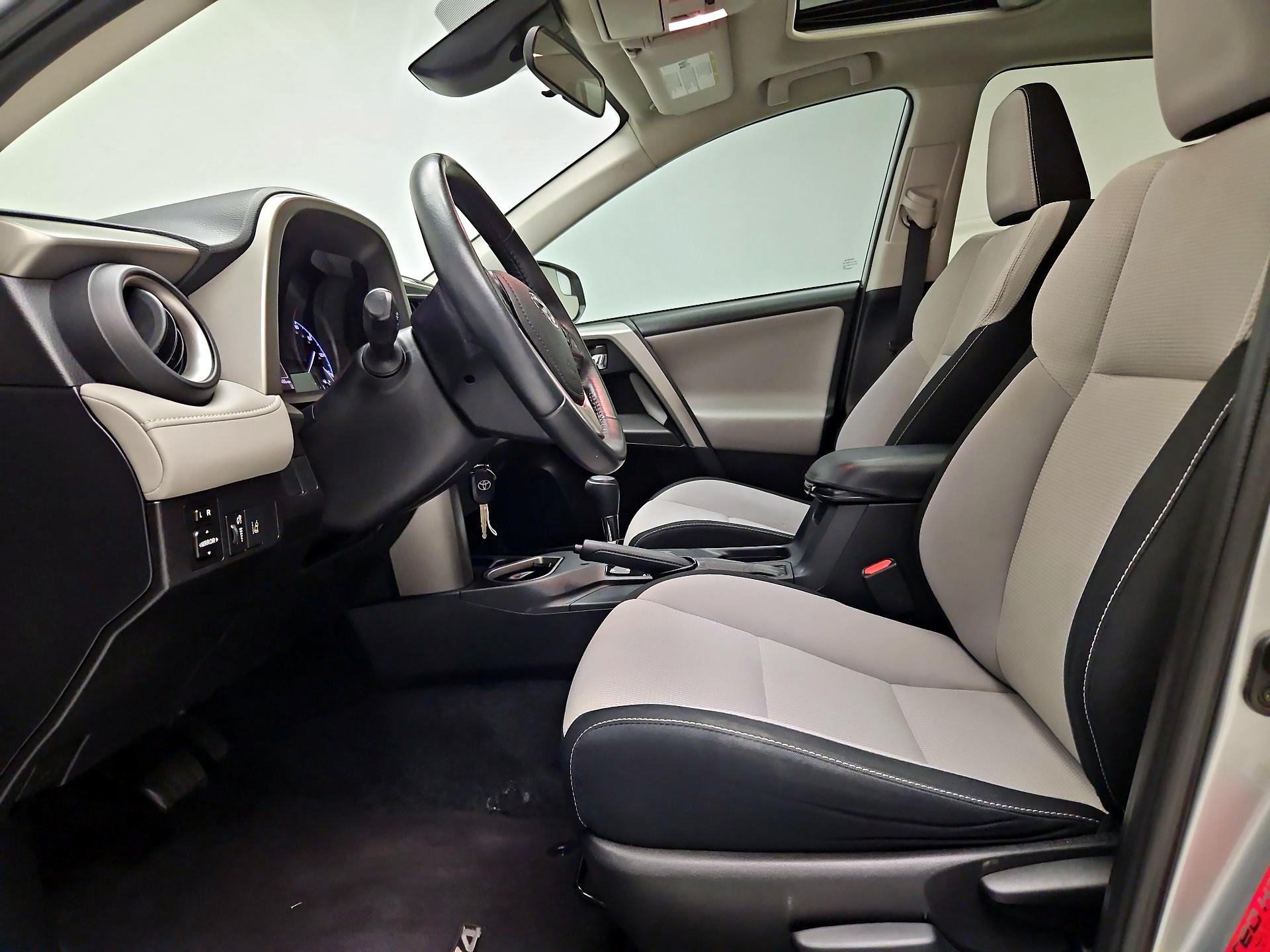 Thumbnail: 2017 Toyota RAV4 - 11
