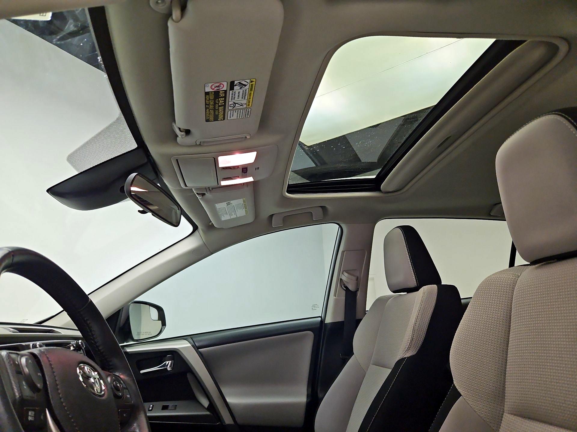 Thumbnail: 2017 Toyota RAV4 - 19