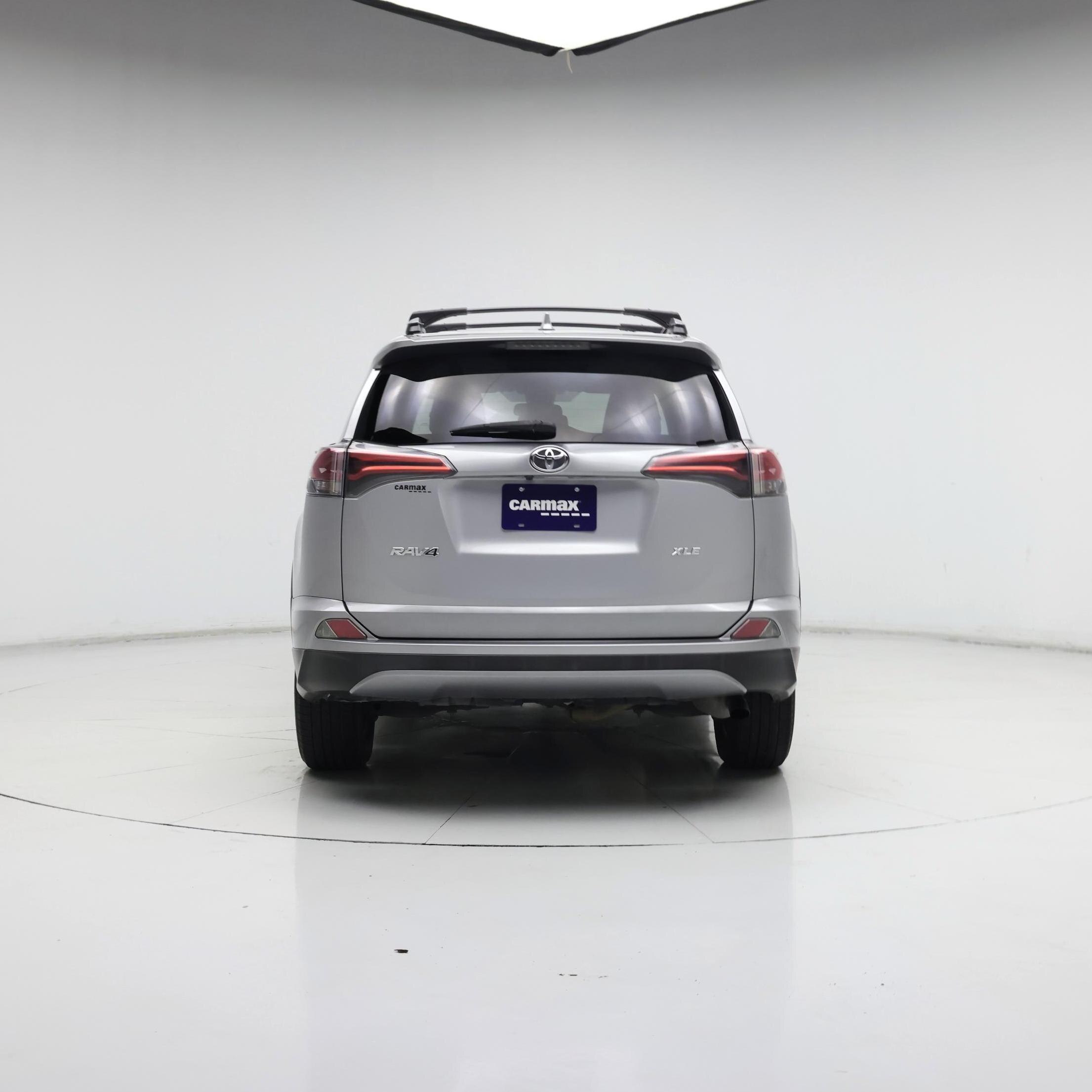 Thumbnail: 2017 Toyota RAV4 - 6
