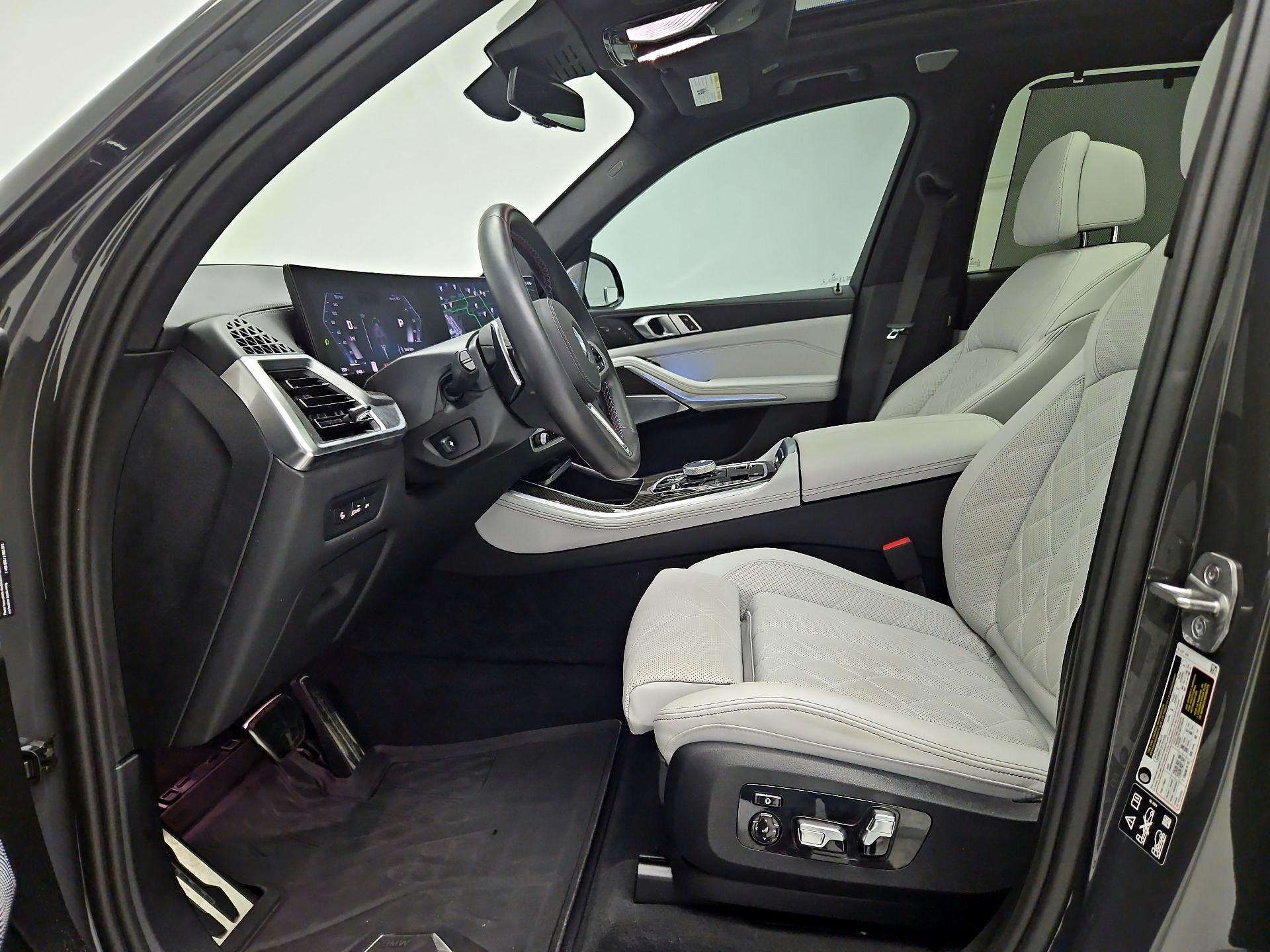 Thumbnail: 2025 BMW X5 - 11