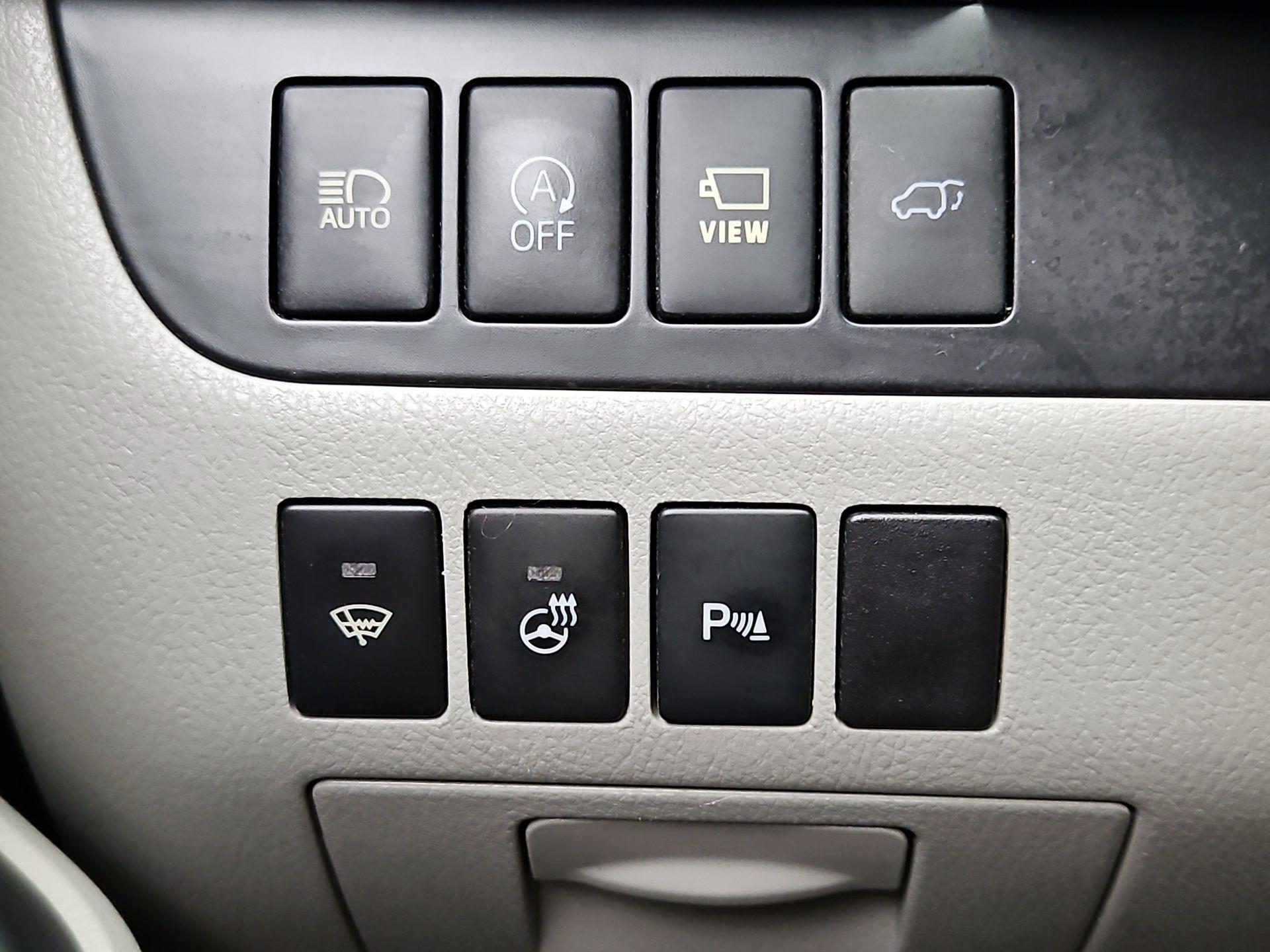 Thumbnail: 2018 Toyota Highlander - 13