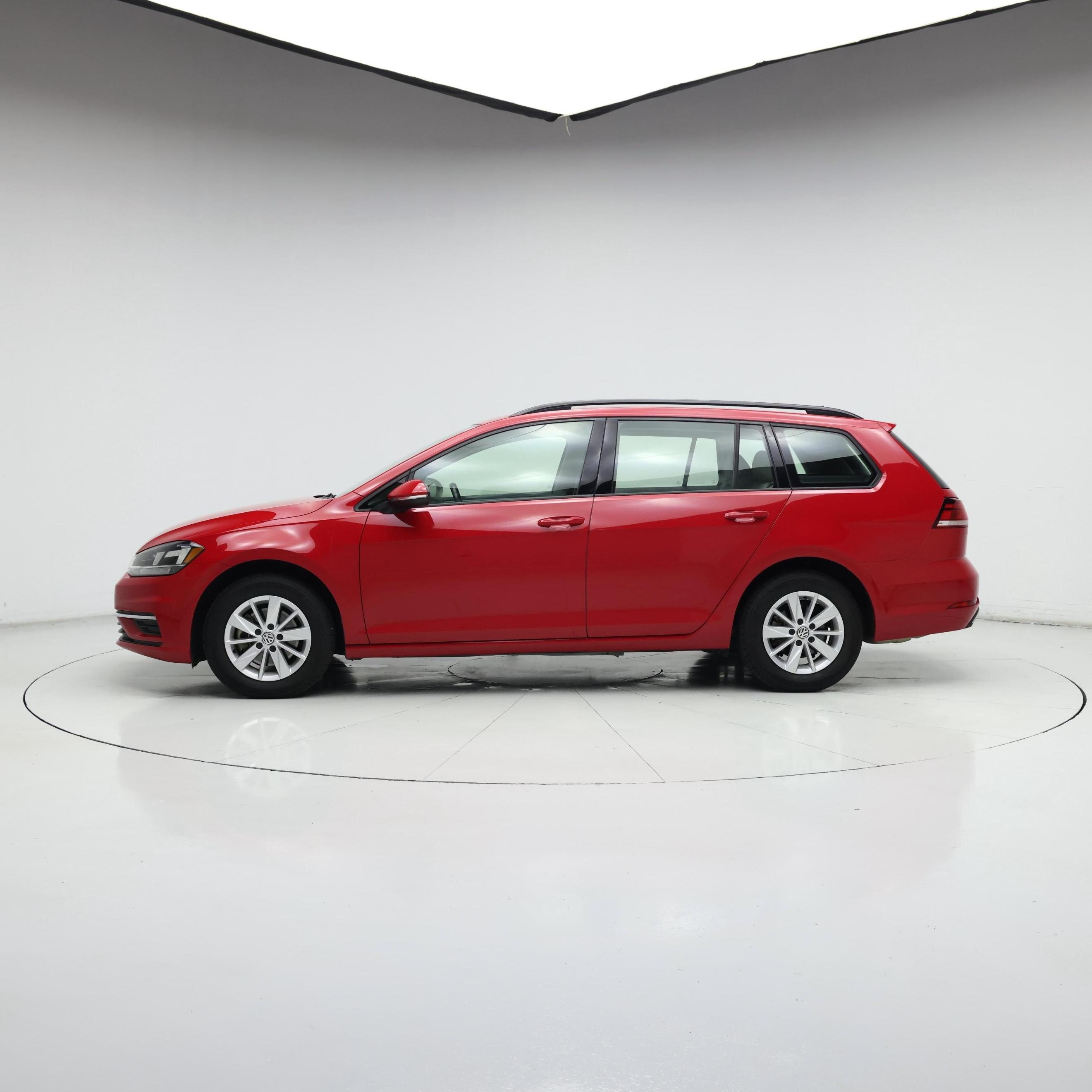 Thumbnail: 2018 Volkswagen Golf - 3