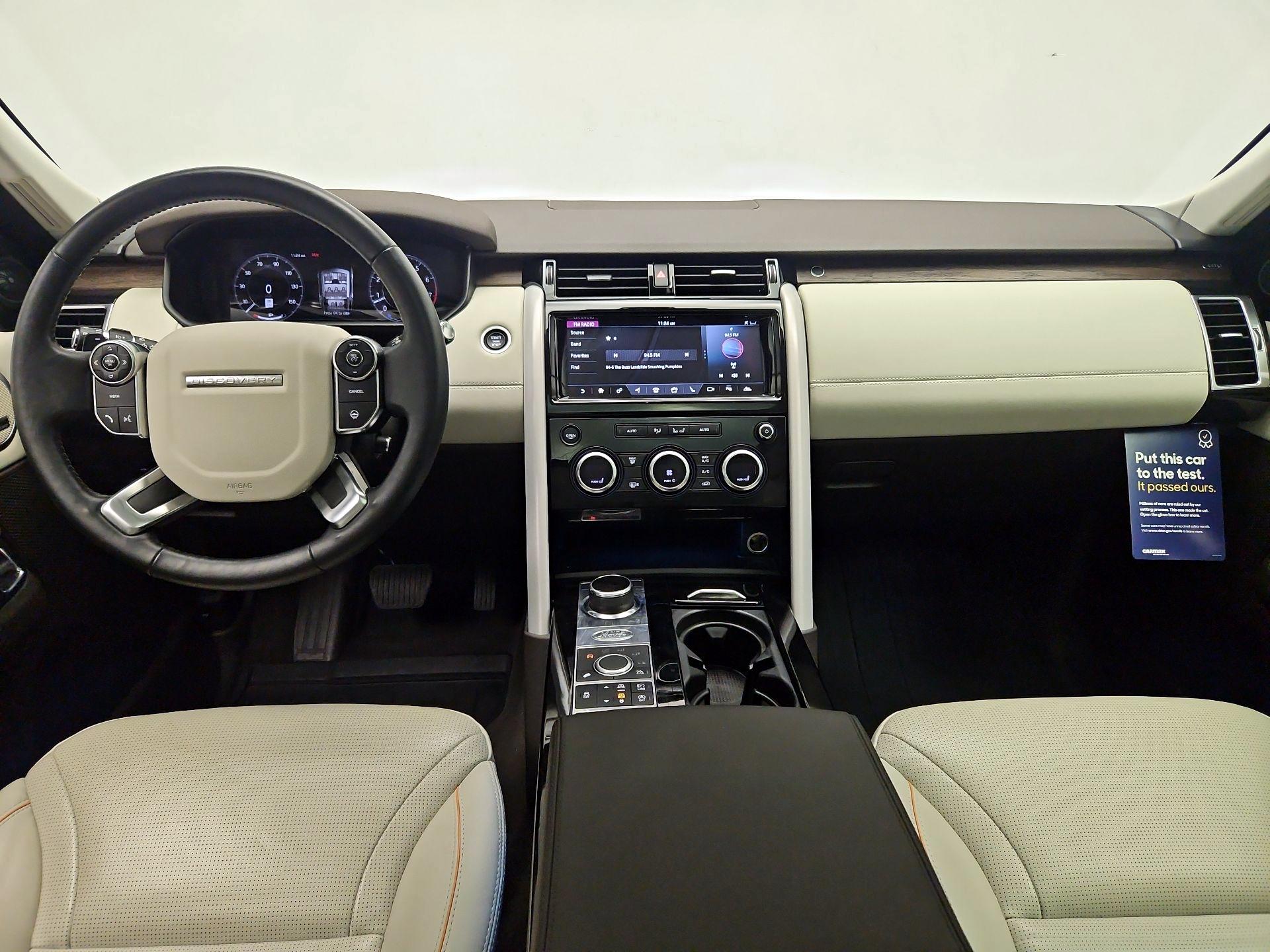 Thumbnail: 2018 Land Rover Discovery - 9