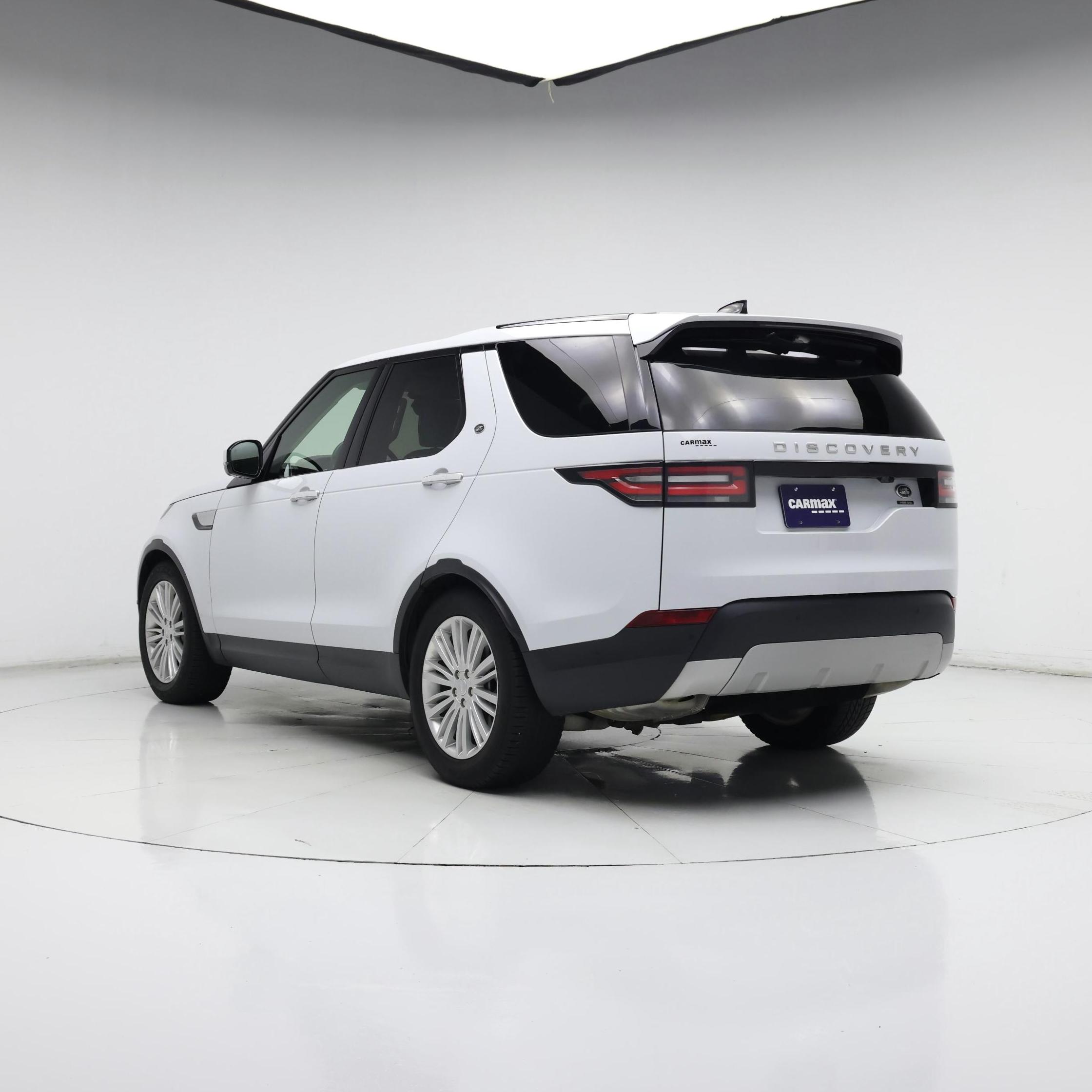 Thumbnail: 2018 Land Rover Discovery - 2