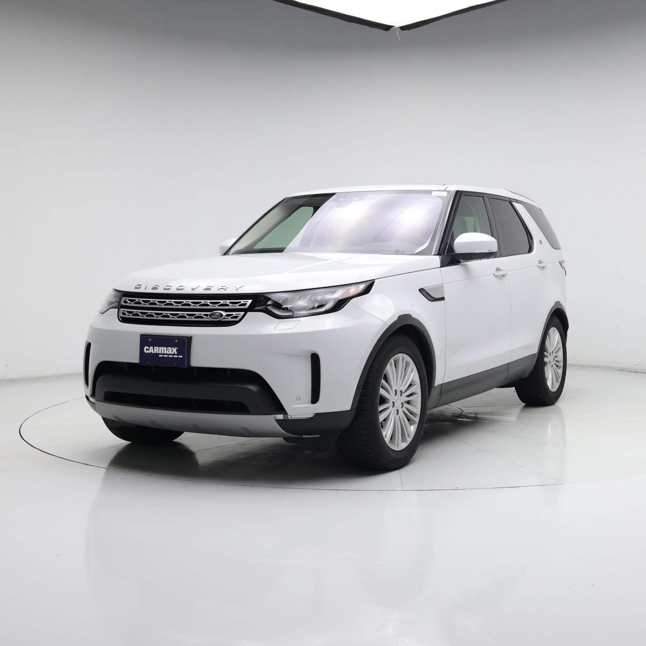Thumbnail: 2018 Land Rover Discovery - 4