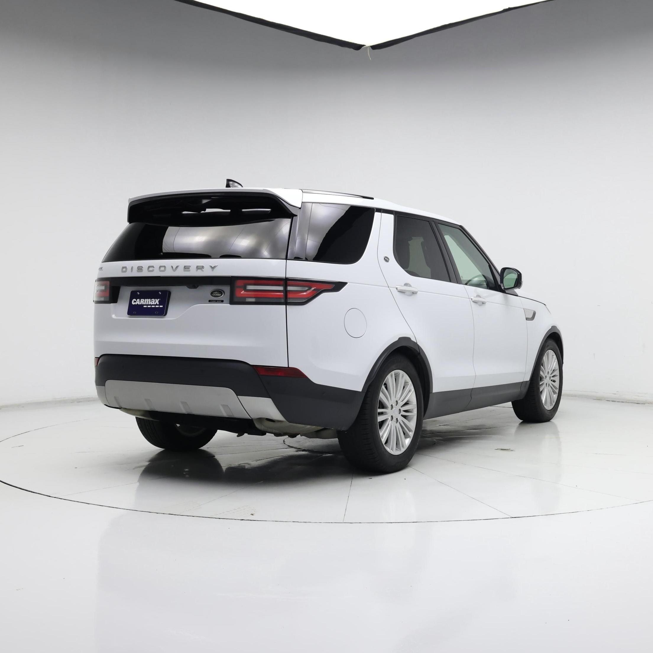 Thumbnail: 2018 Land Rover Discovery - 8