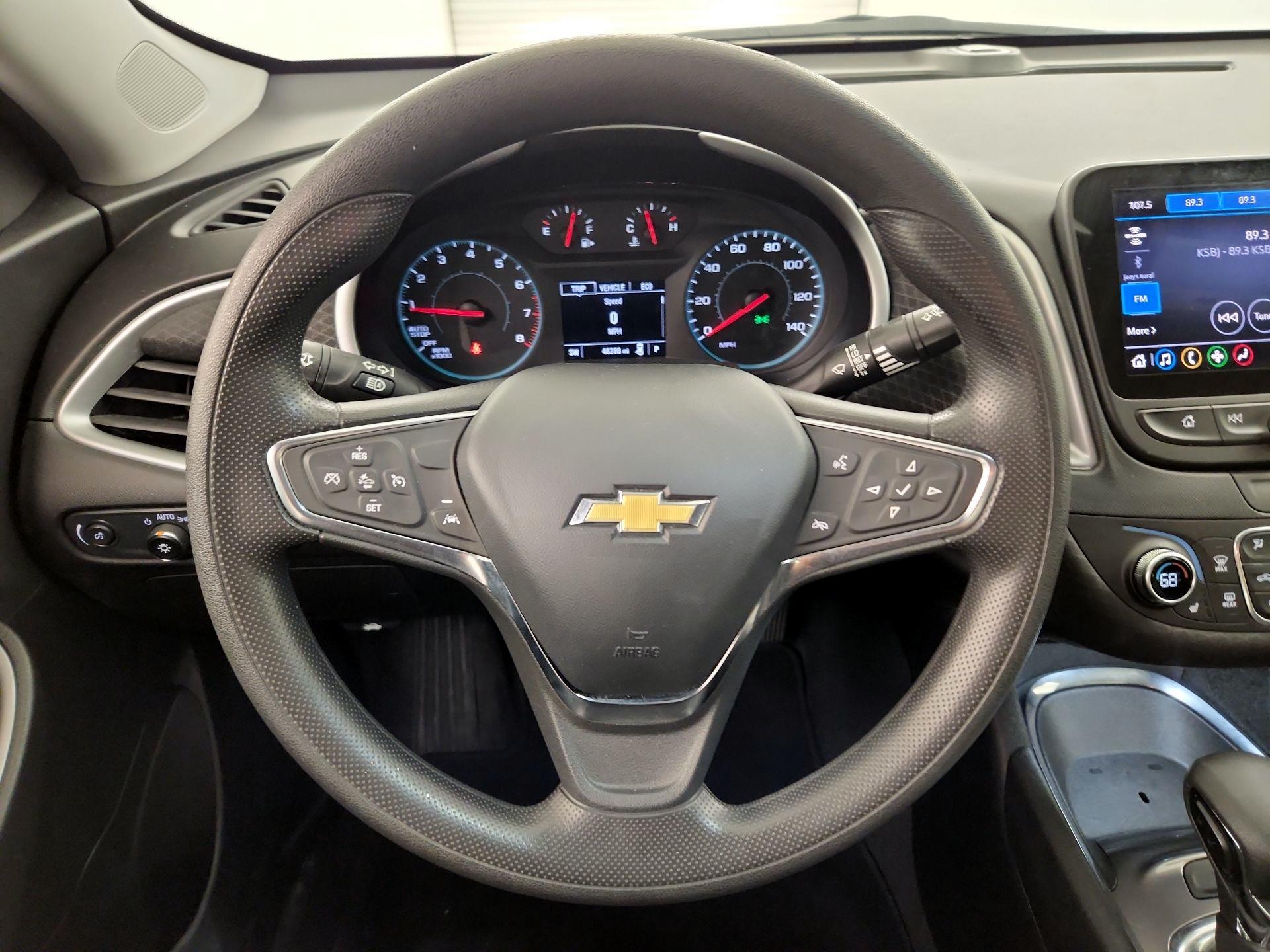 Thumbnail: 2023 Chevrolet Malibu - 10