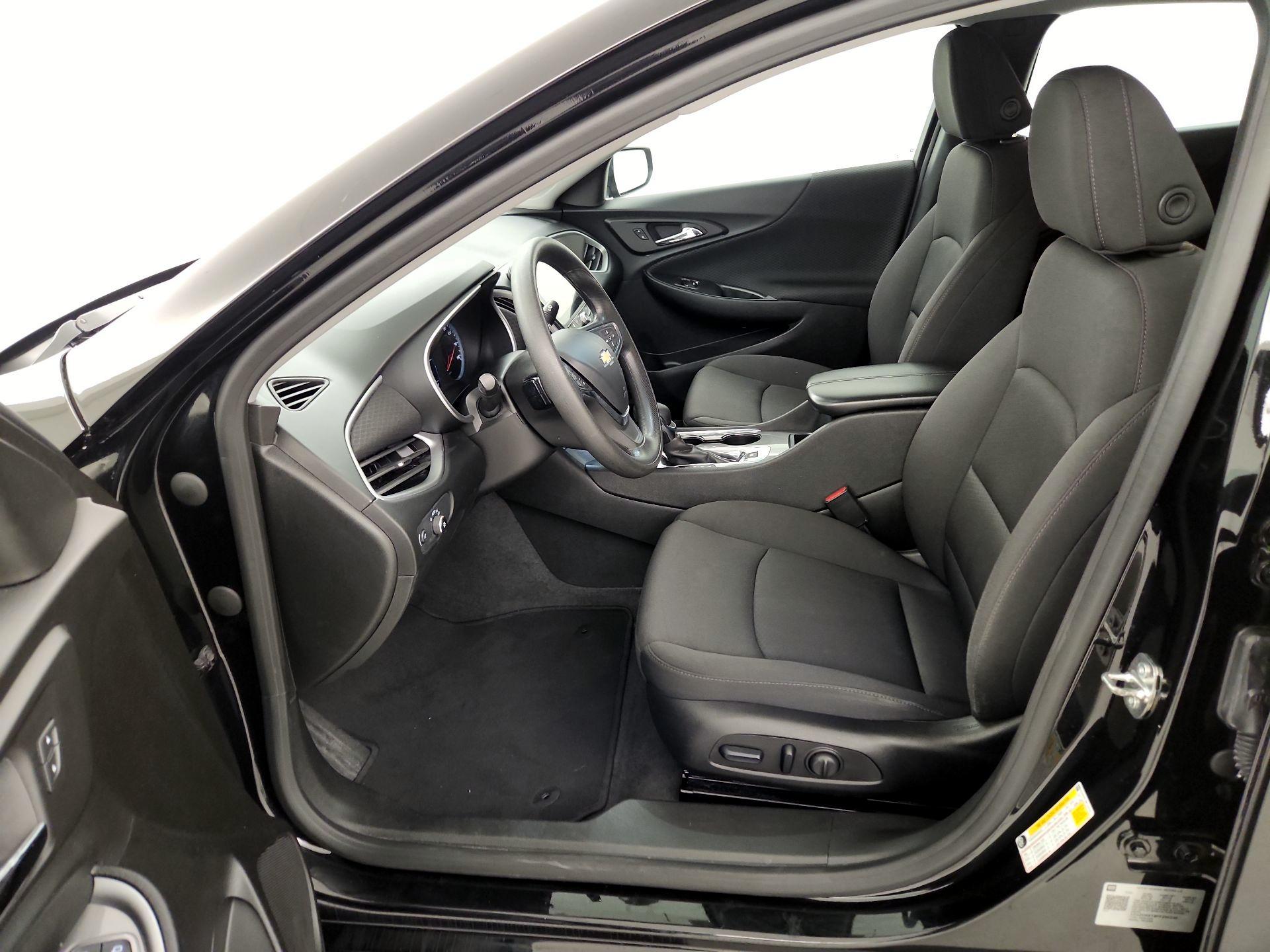 Thumbnail: 2023 Chevrolet Malibu - 11