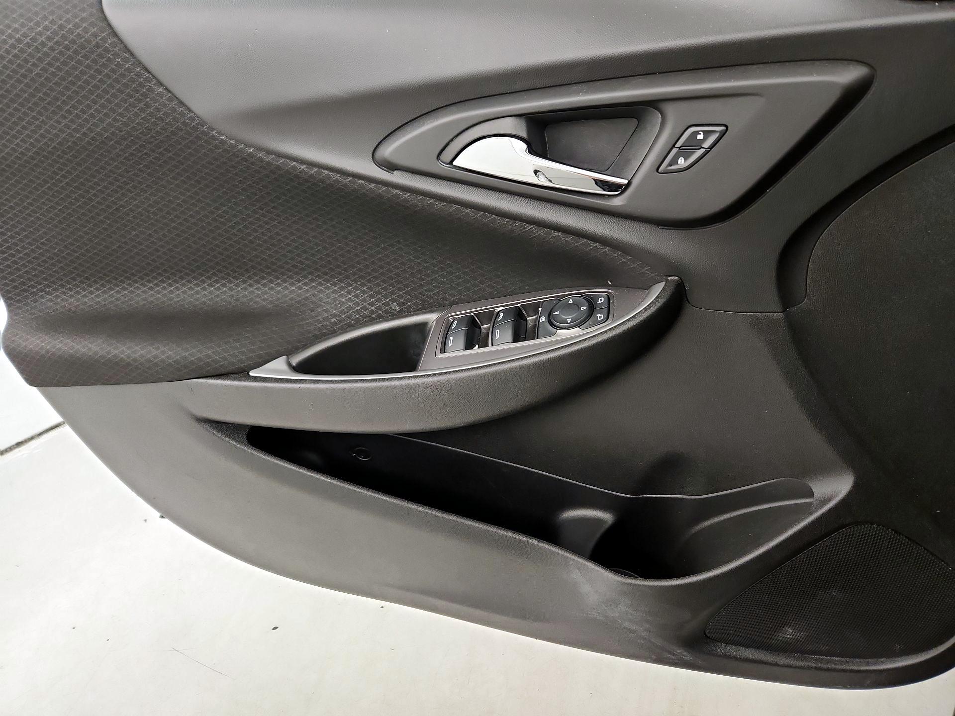 Thumbnail: 2023 Chevrolet Malibu - 12