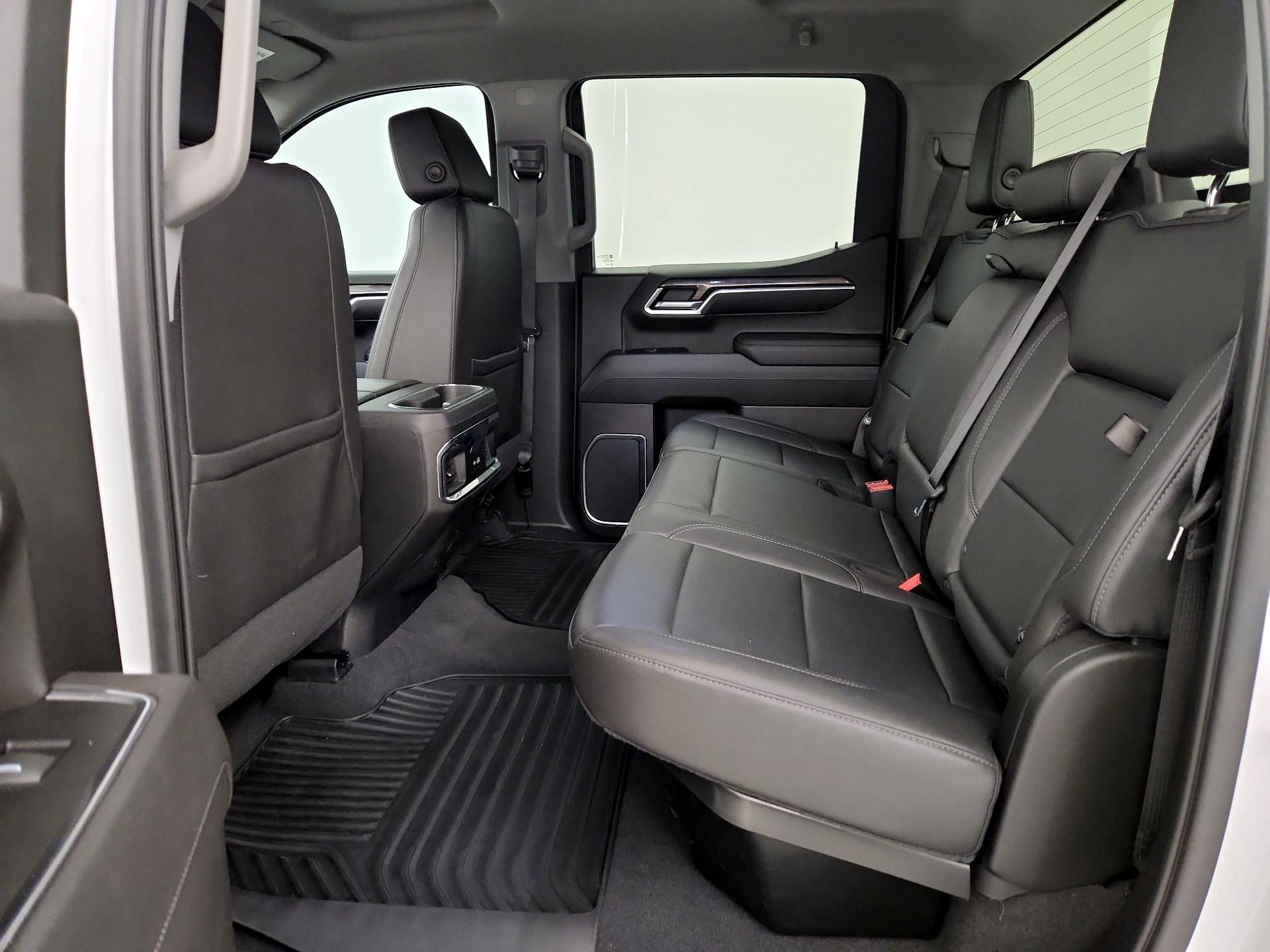 Thumbnail: 2022 Chevrolet Silverado 1500 - 19