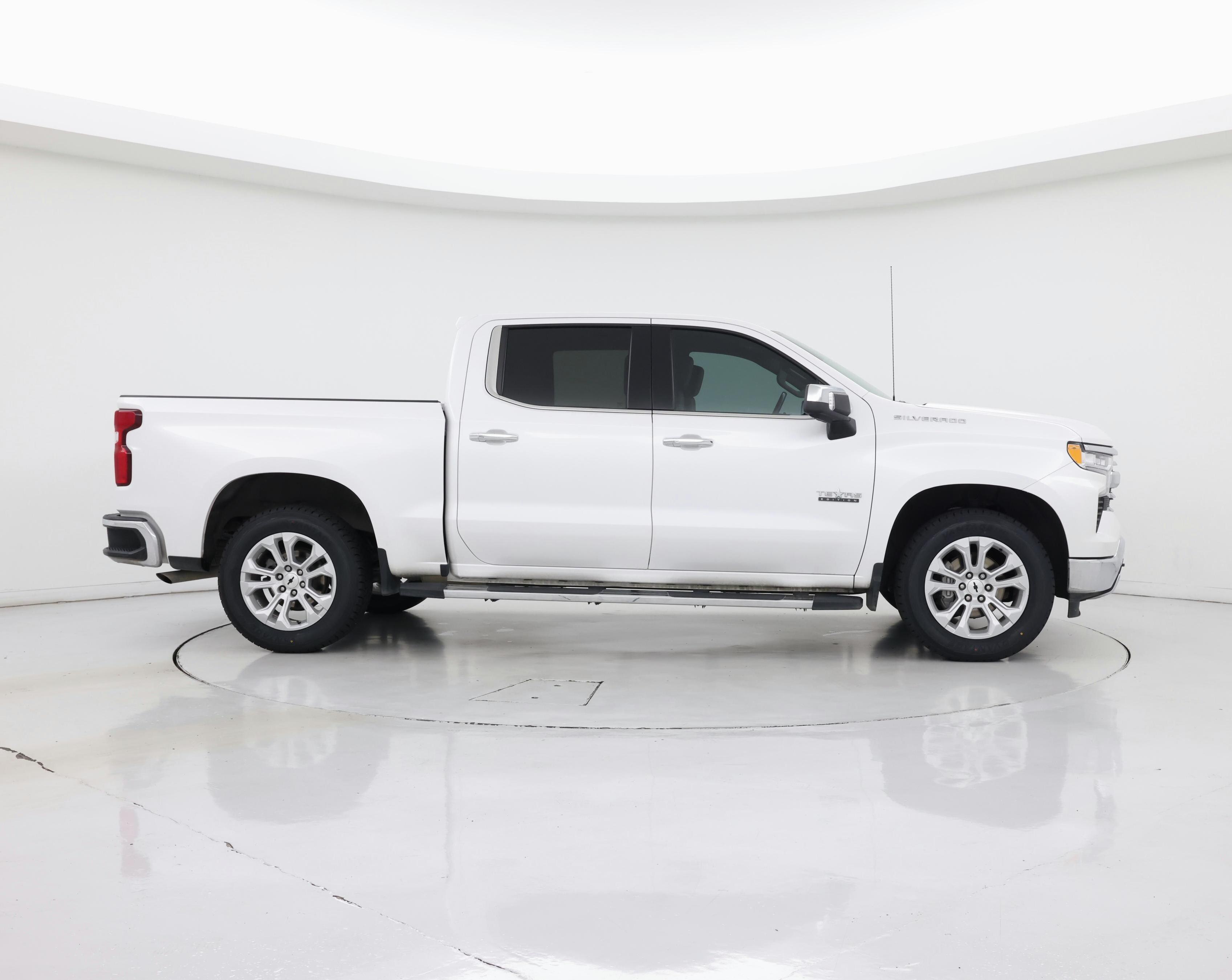 Thumbnail: 2022 Chevrolet Silverado 1500 - 7