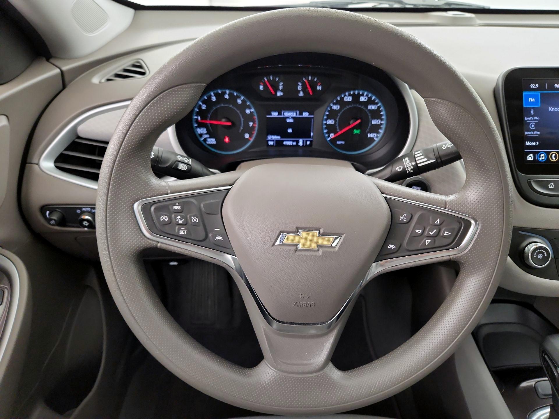 Thumbnail: 2023 Chevrolet Malibu - 10