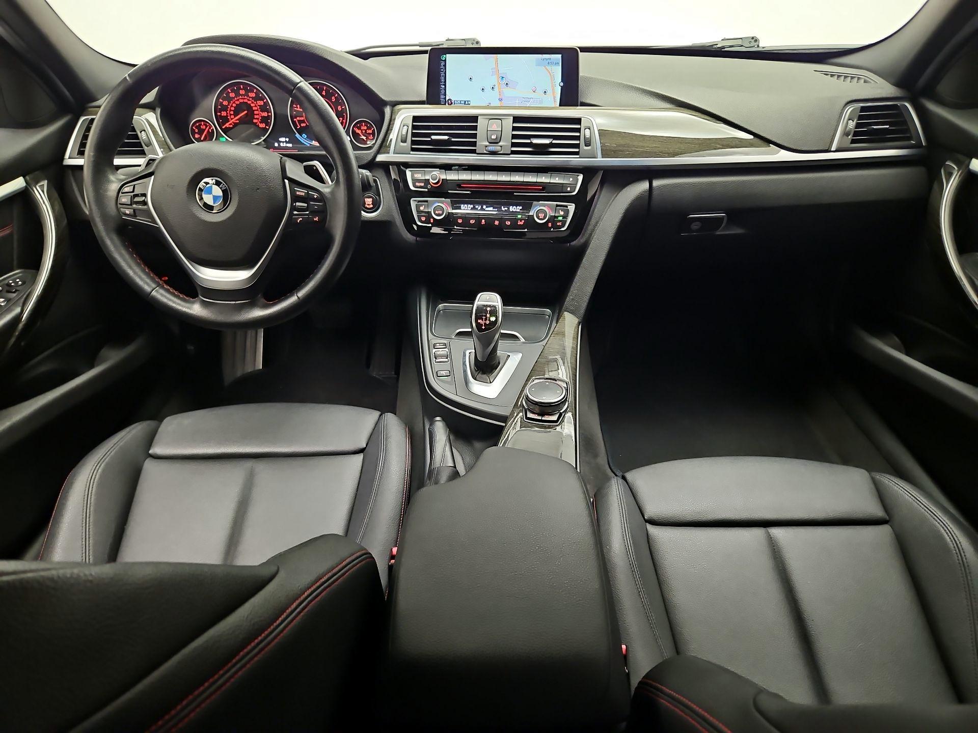Thumbnail: 2016 BMW 3 Series - 9