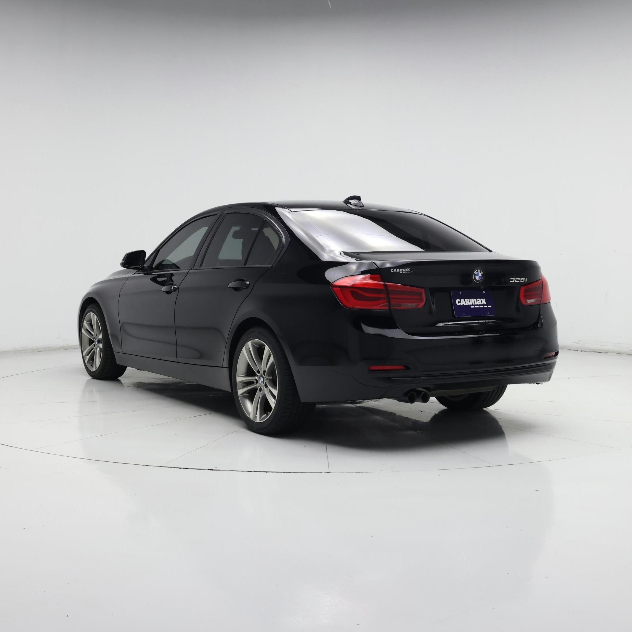 Thumbnail: 2016 BMW 3 Series - 2