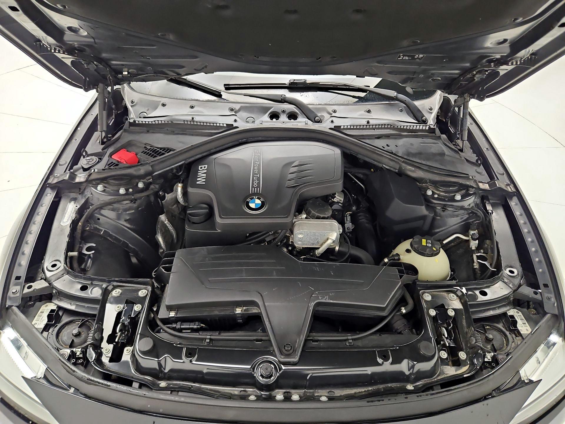 Thumbnail: 2016 BMW 3 Series - 20