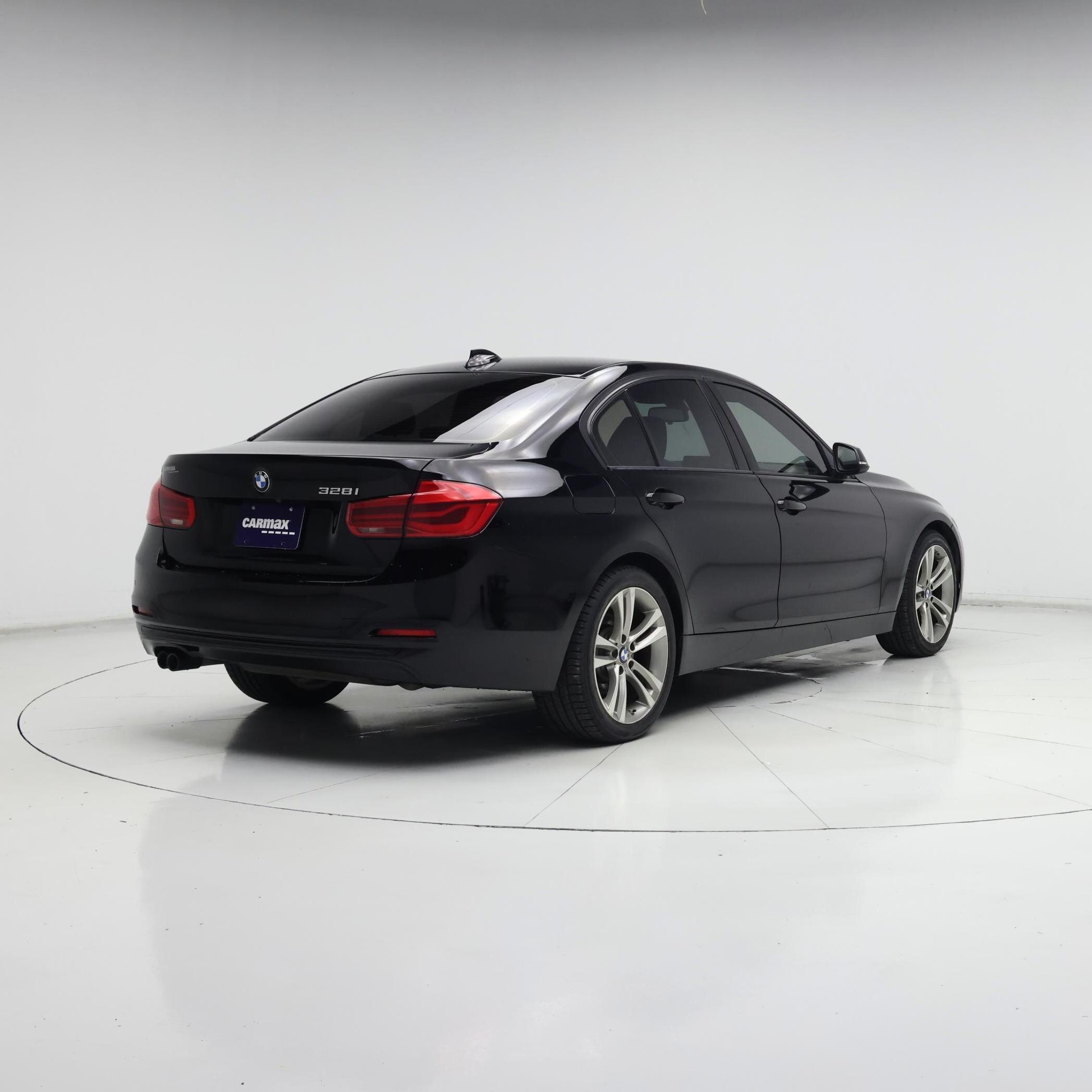 Thumbnail: 2016 BMW 3 Series - 8