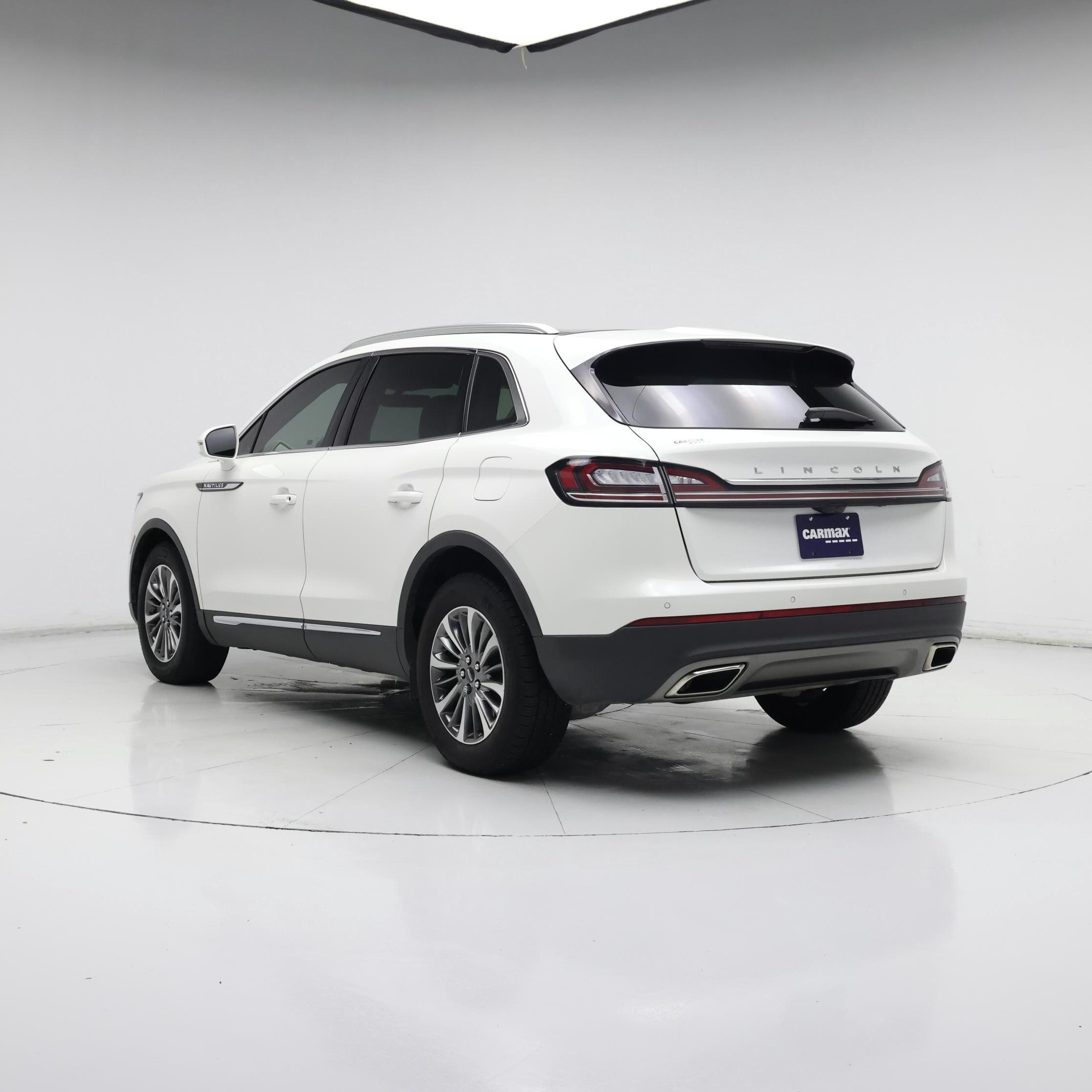 Thumbnail: 2022 Lincoln Nautilus - 2