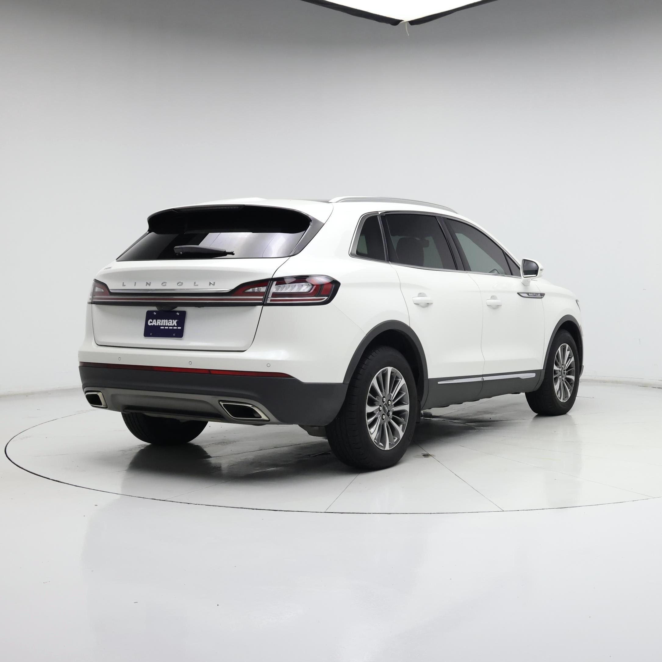 Thumbnail: 2022 Lincoln Nautilus - 8