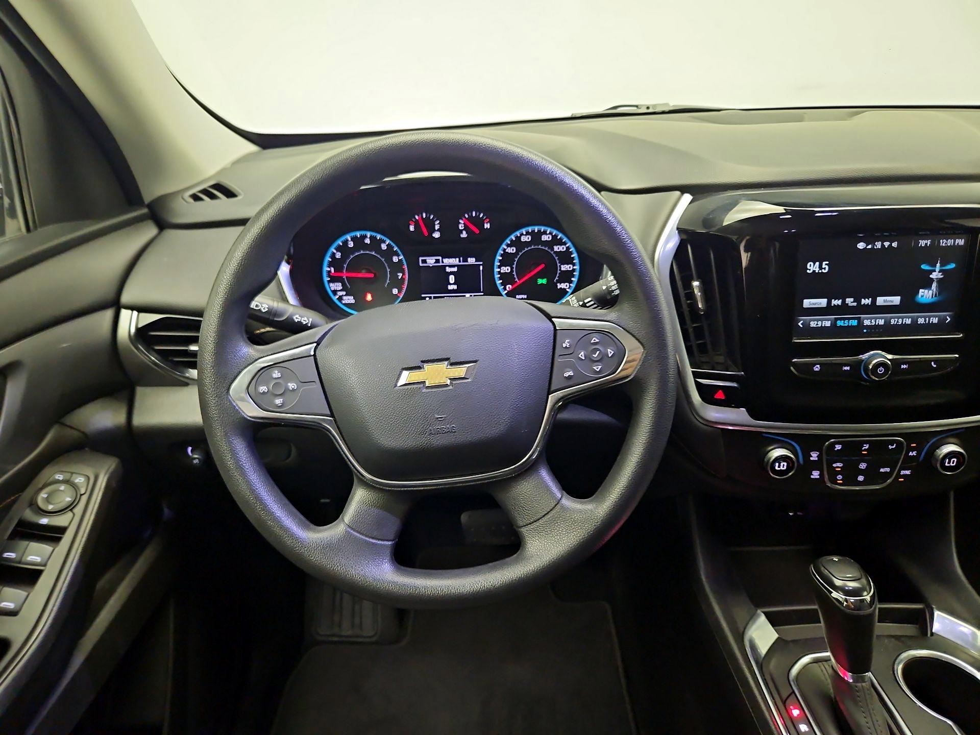 Thumbnail: 2019 Chevrolet Traverse - 10