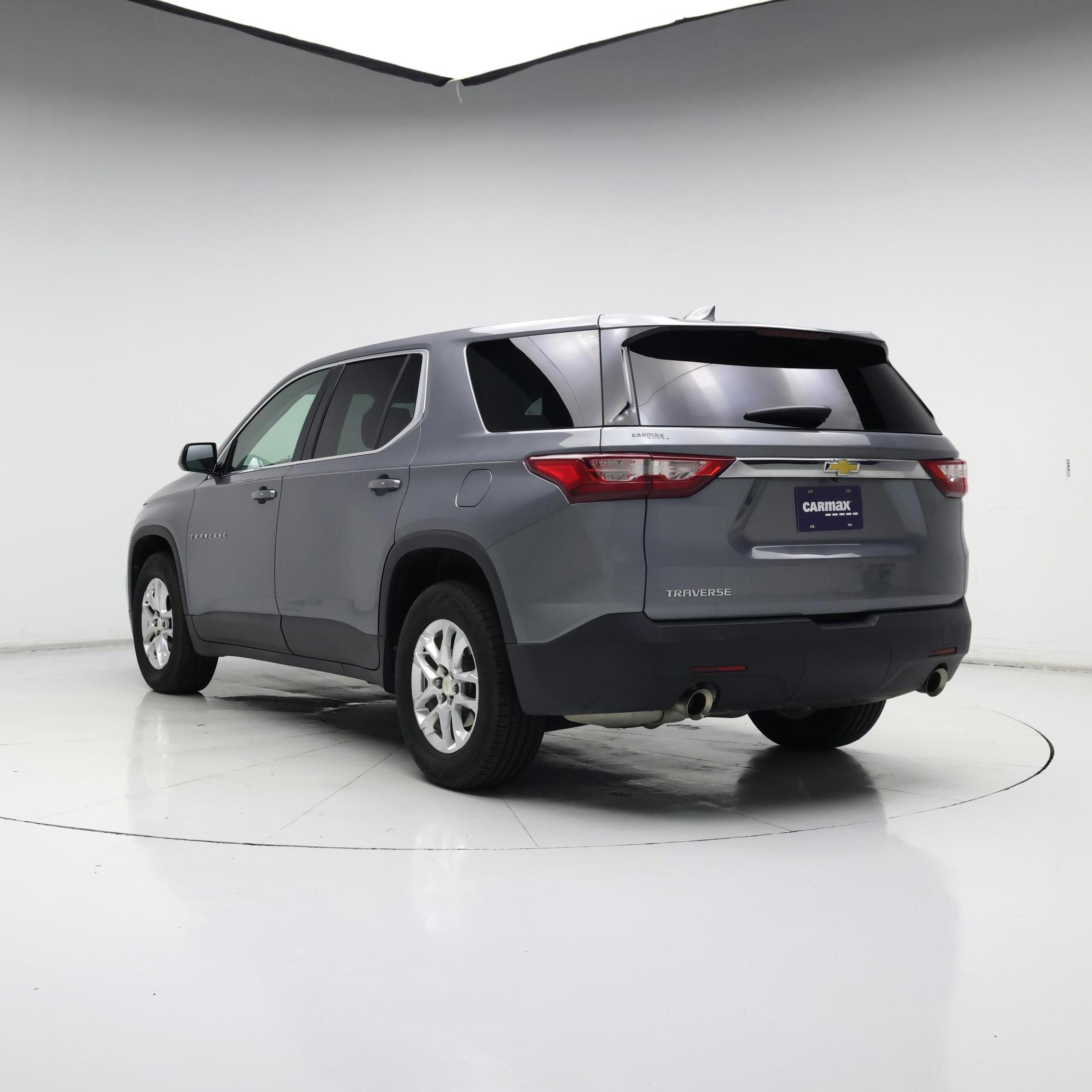 Thumbnail: 2019 Chevrolet Traverse - 2