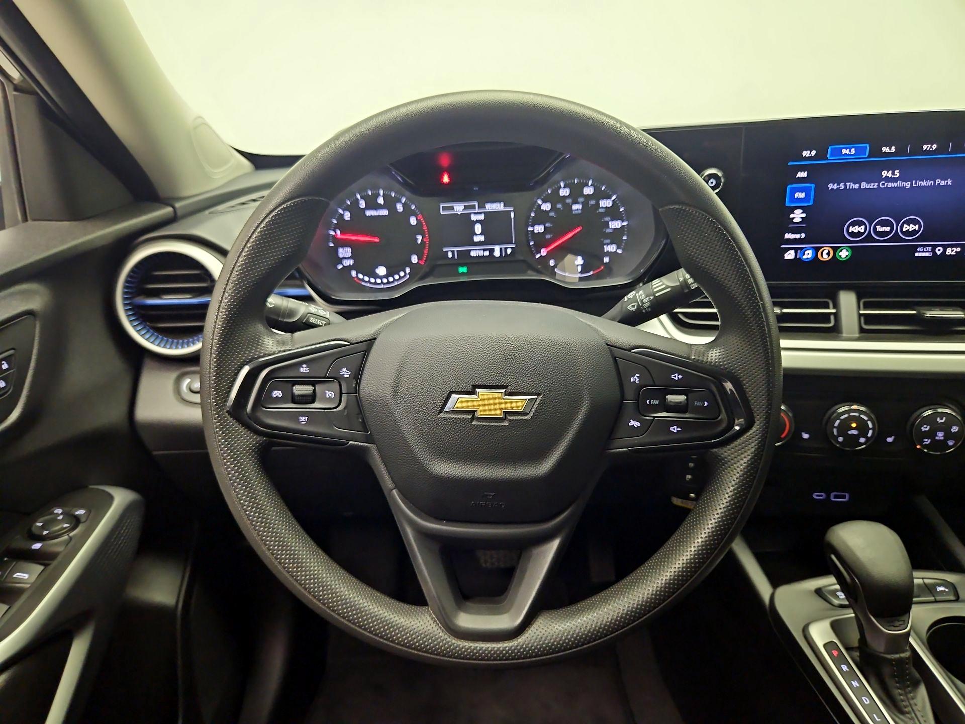 Thumbnail: 2024 Chevrolet Trax - 10