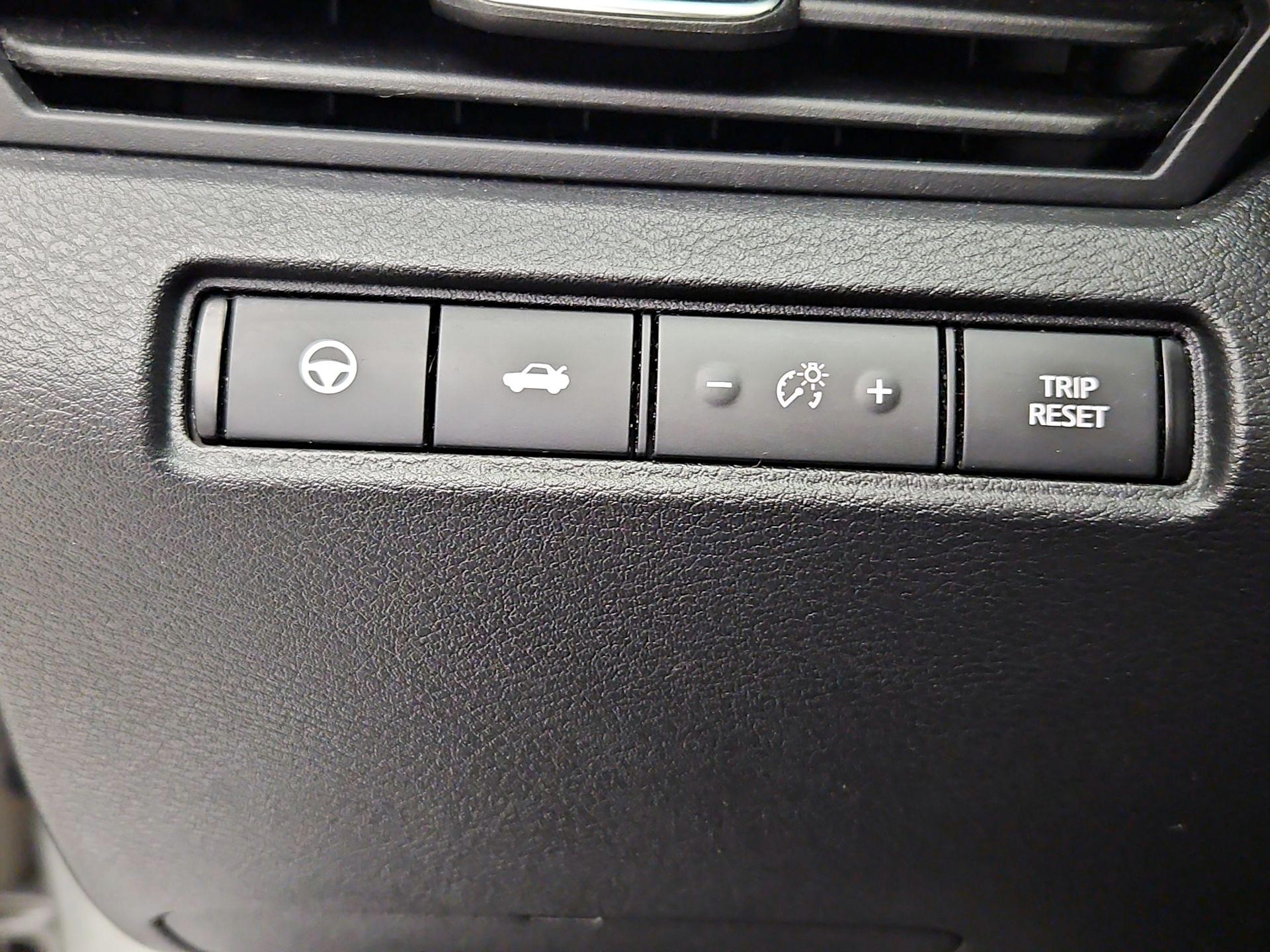Thumbnail: 2019 Nissan Altima - 13