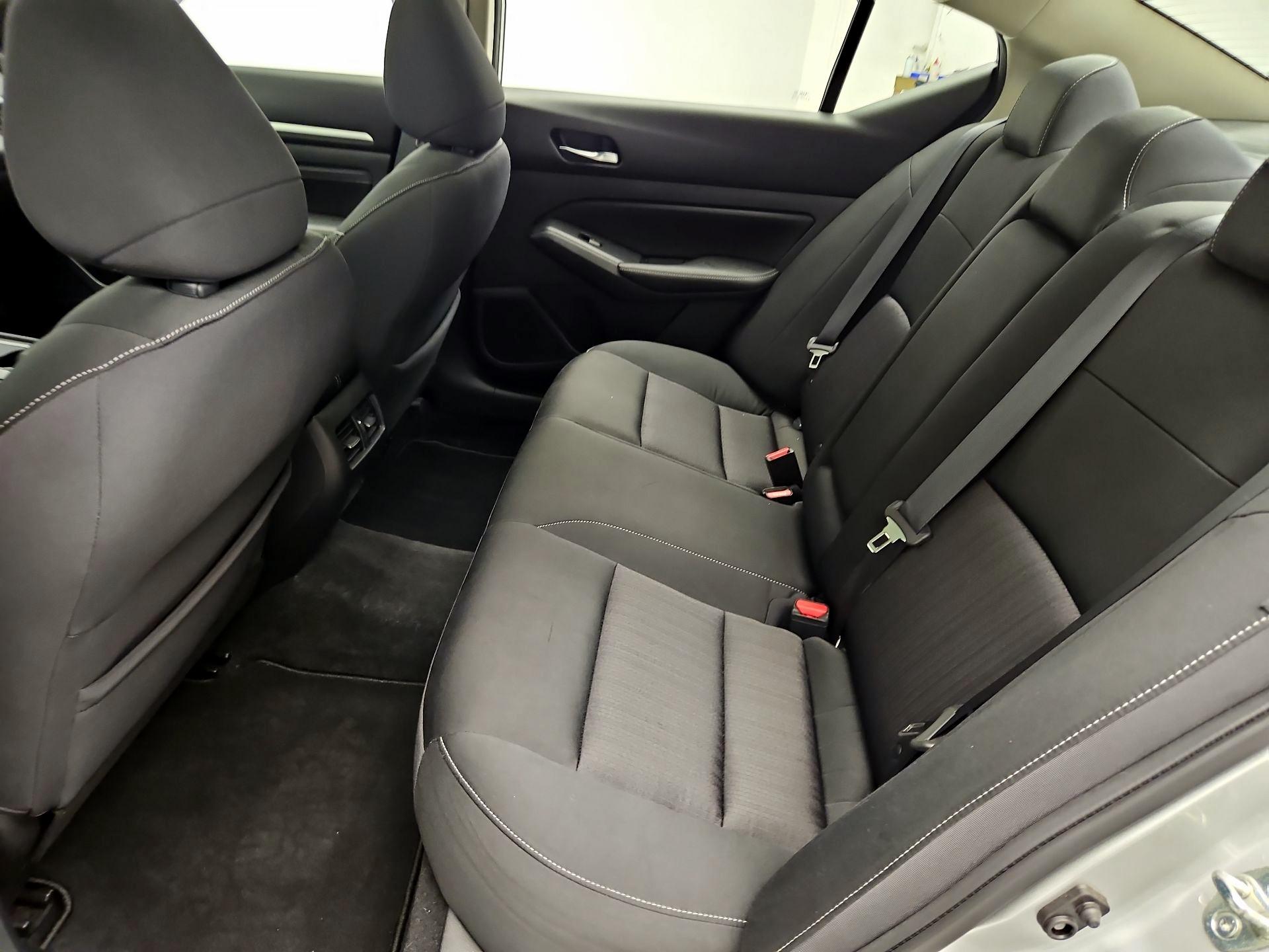 Thumbnail: 2019 Nissan Altima - 20