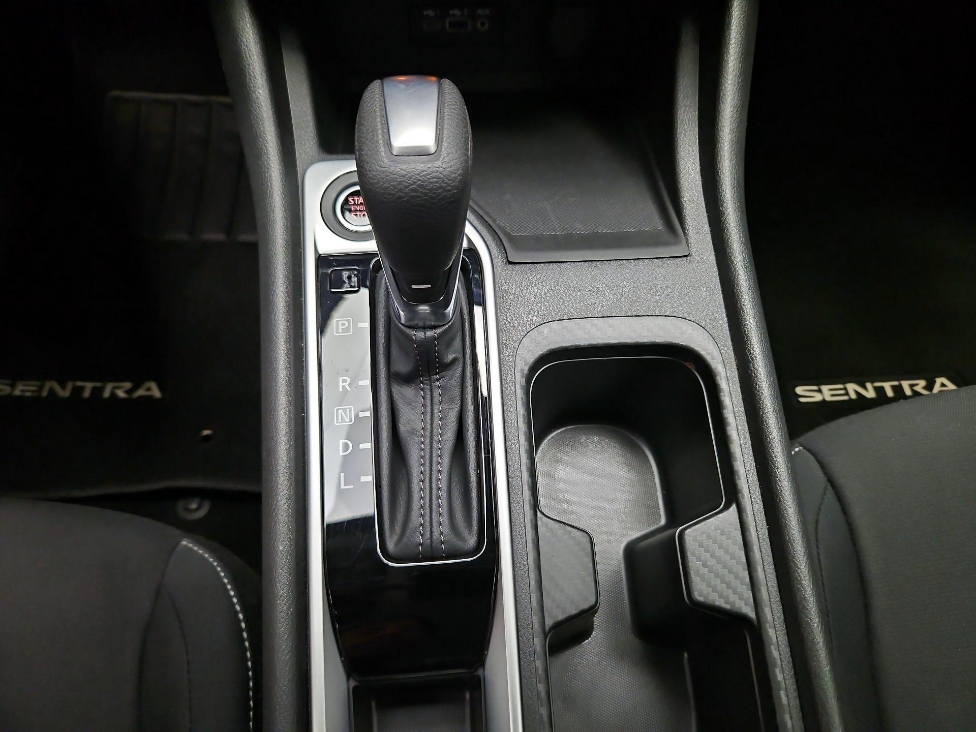 Thumbnail: 2022 Nissan Sentra - 17