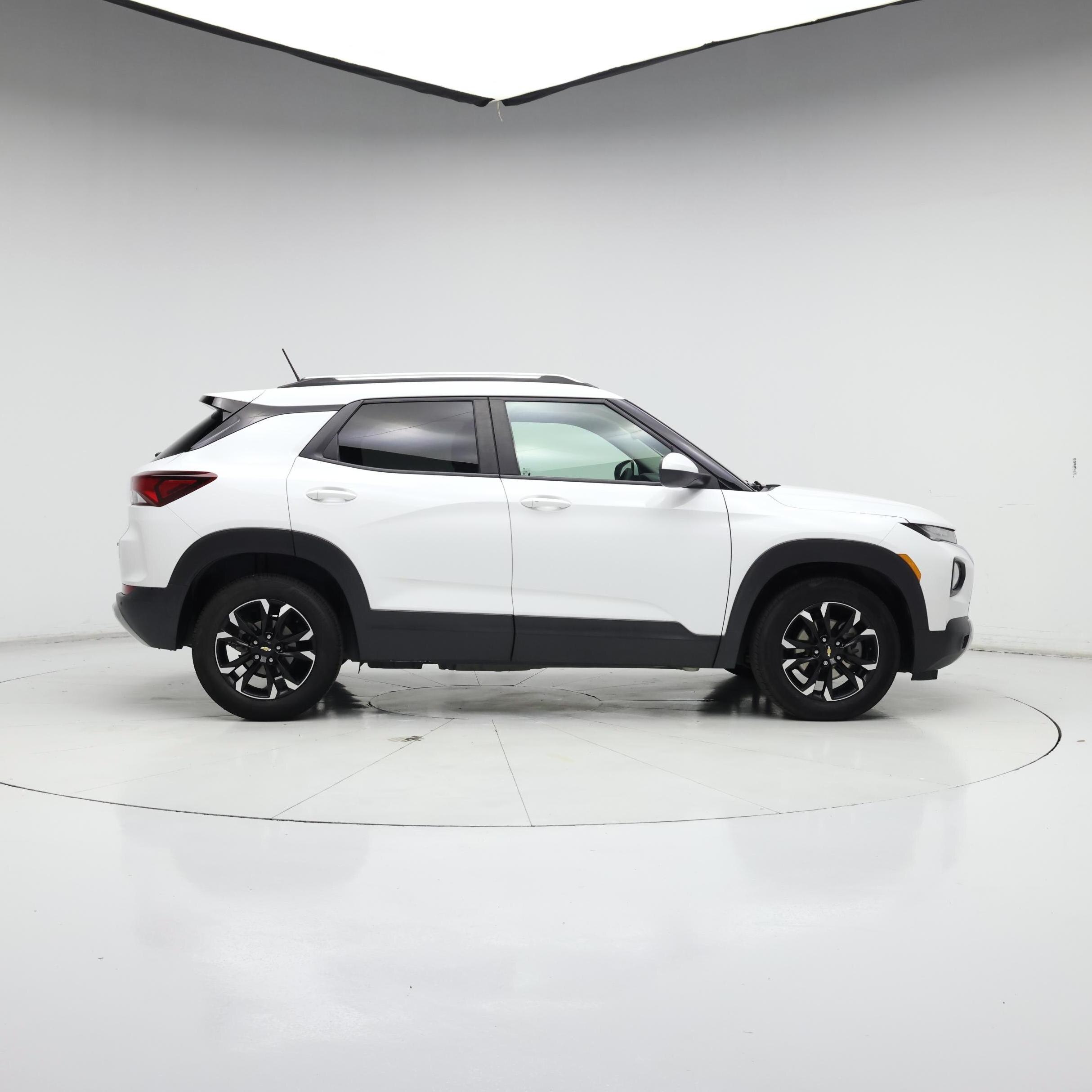 Thumbnail: 2023 Chevrolet TrailBlazer - 7