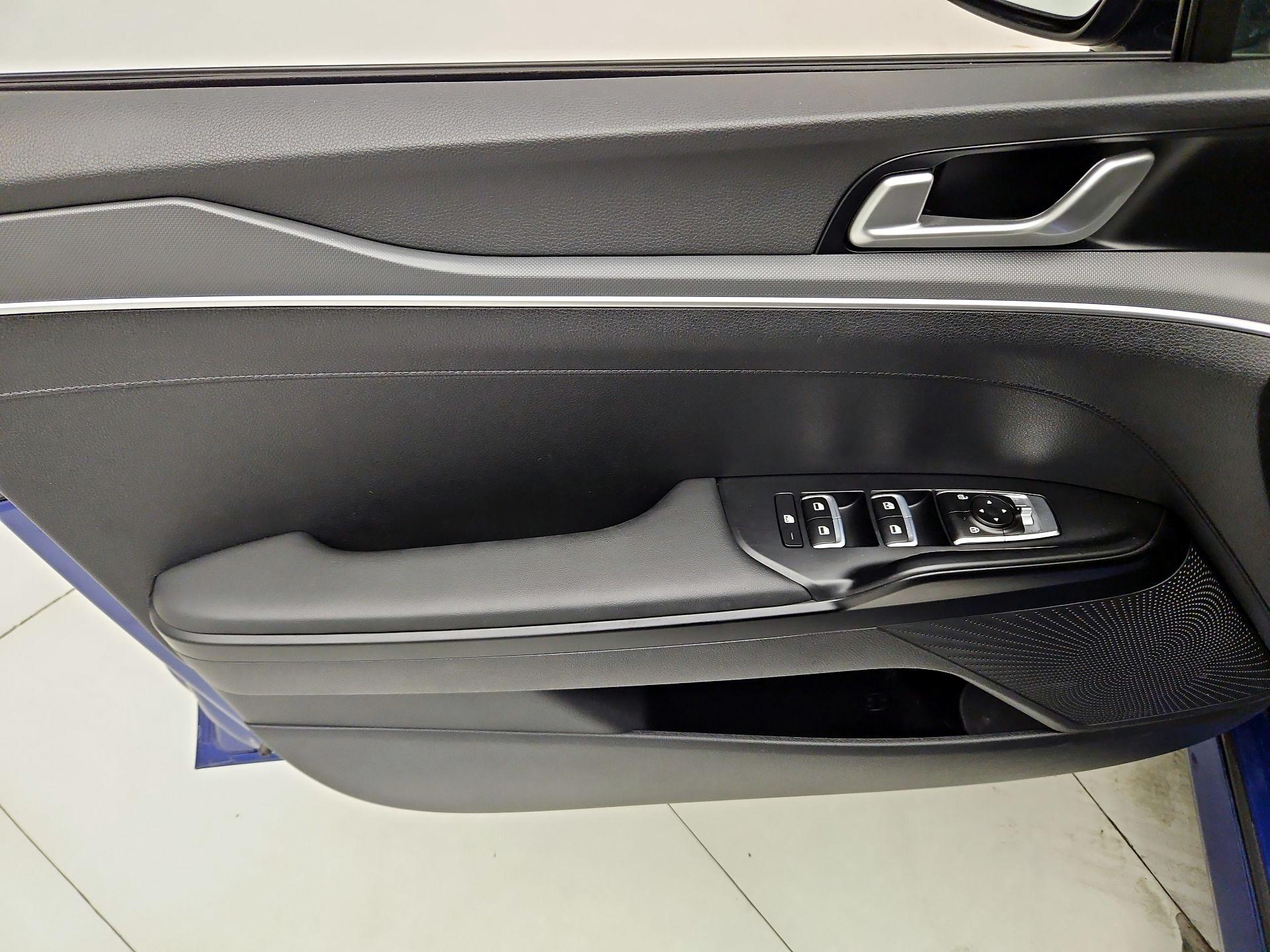 Thumbnail: 2023 Kia K5 - 12