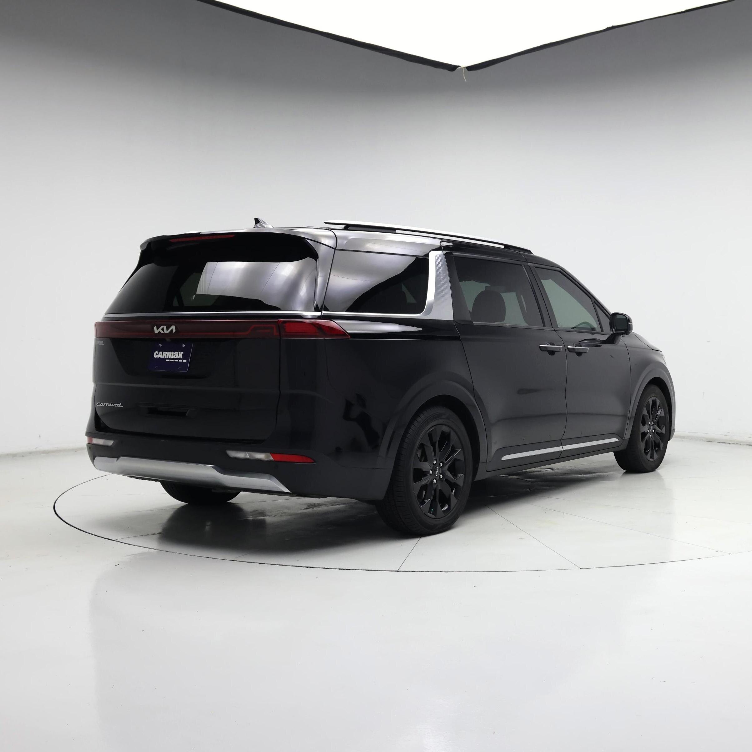 Thumbnail: 2022 Kia Carnival - 8