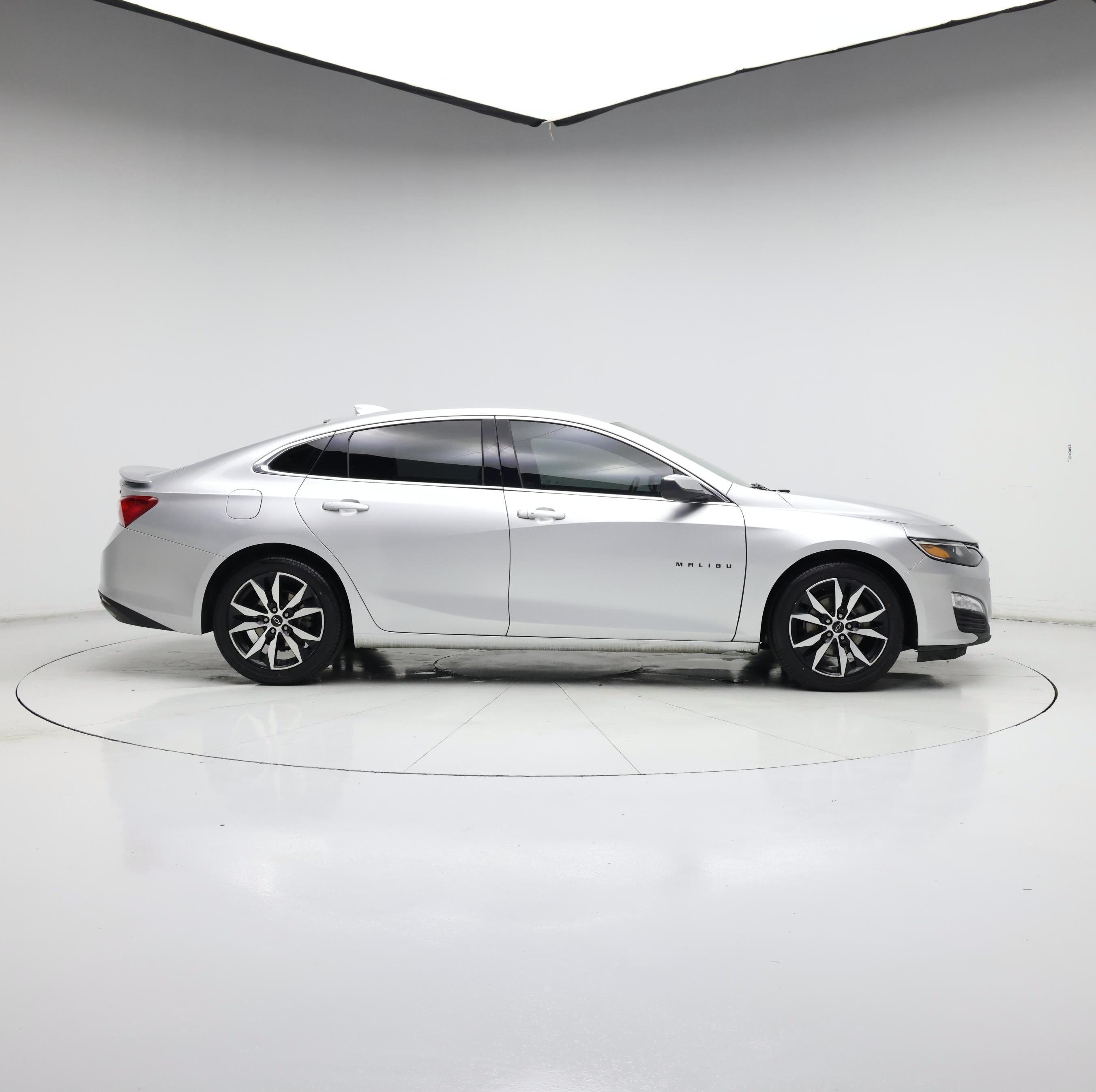 Thumbnail: 2020 Chevrolet Malibu - 7