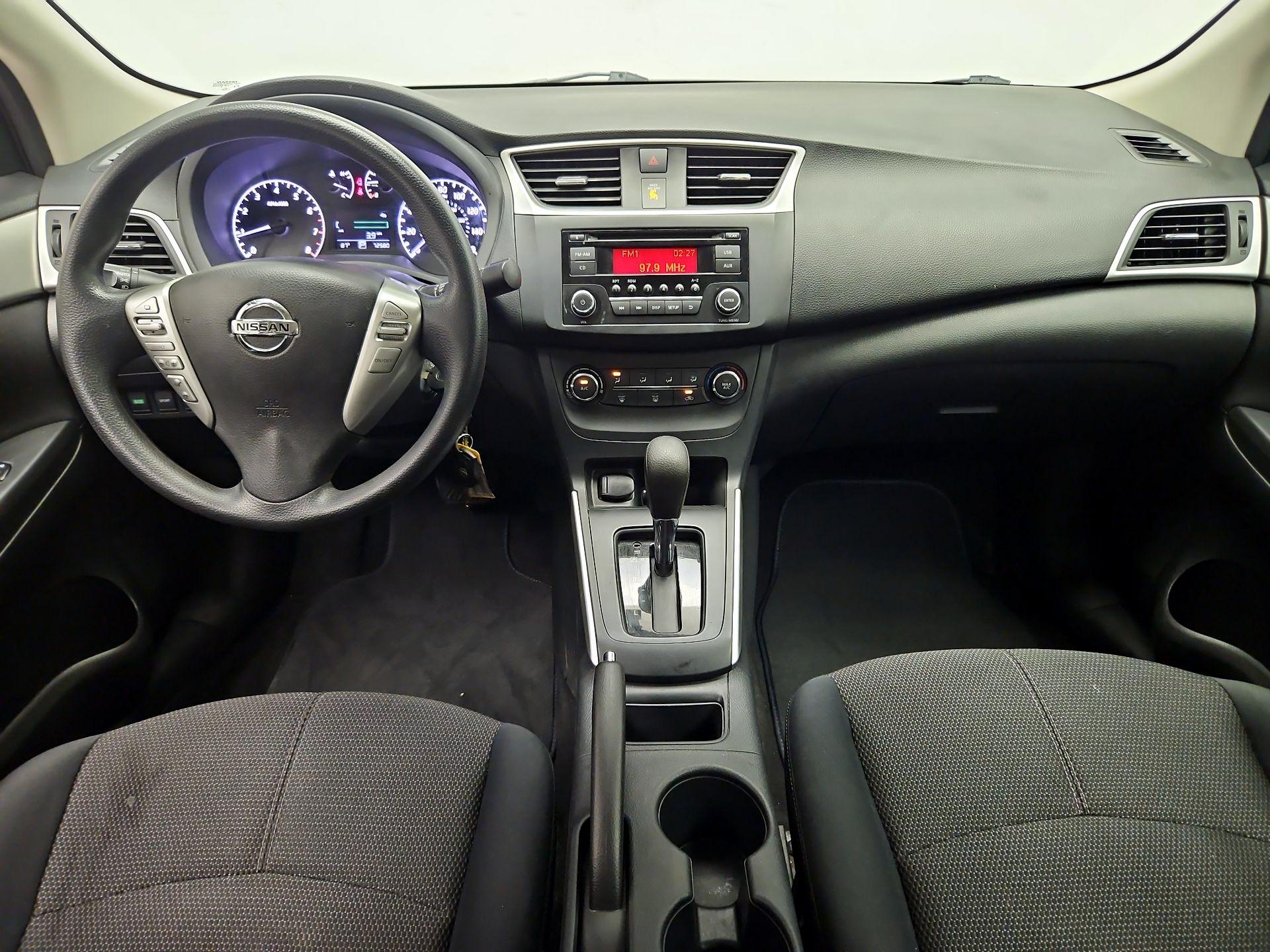Thumbnail: 2017 Nissan Sentra - 9