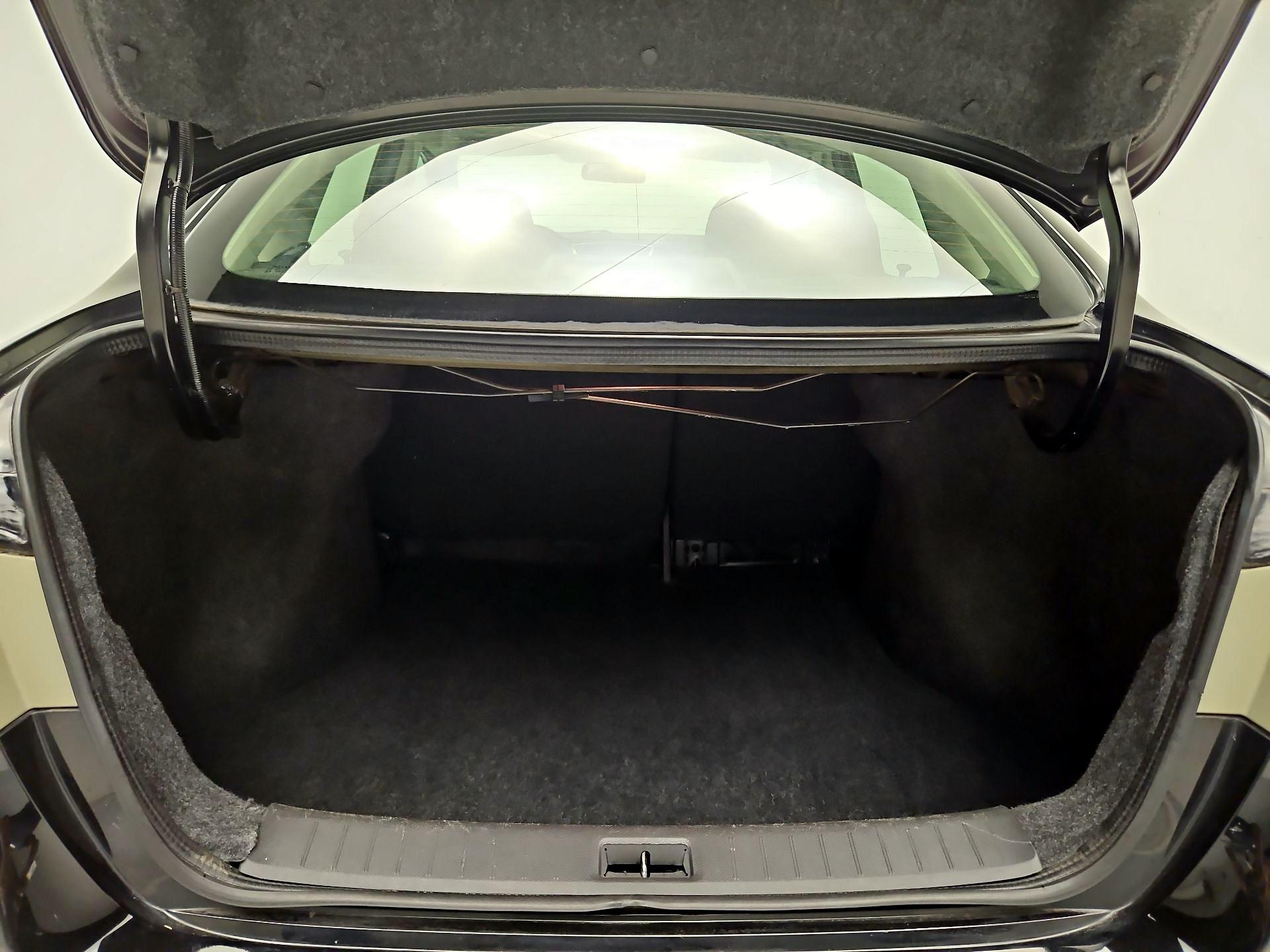 Thumbnail: 2017 Nissan Sentra - 19