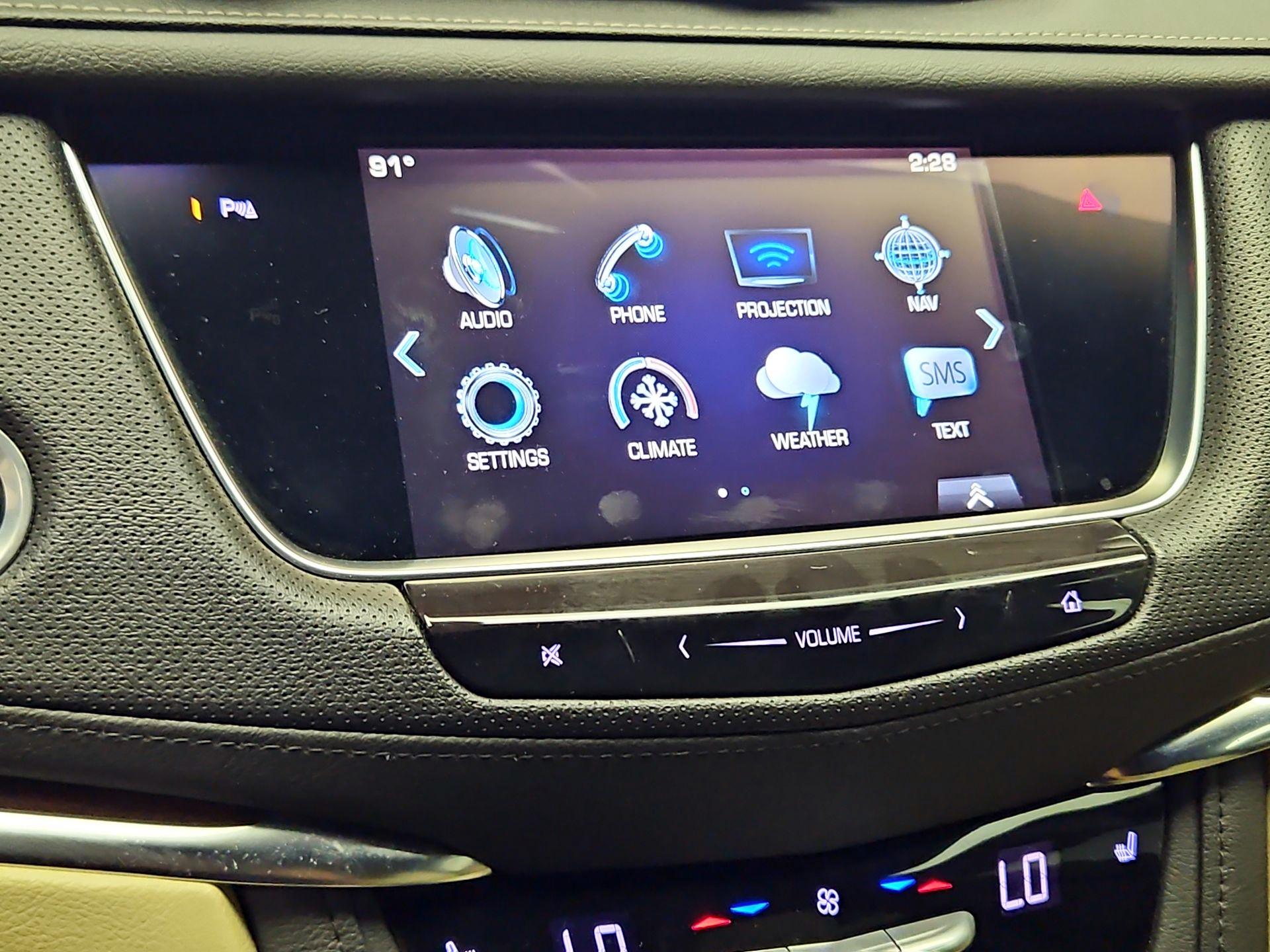 Thumbnail: 2018 Cadillac XT5 - 16