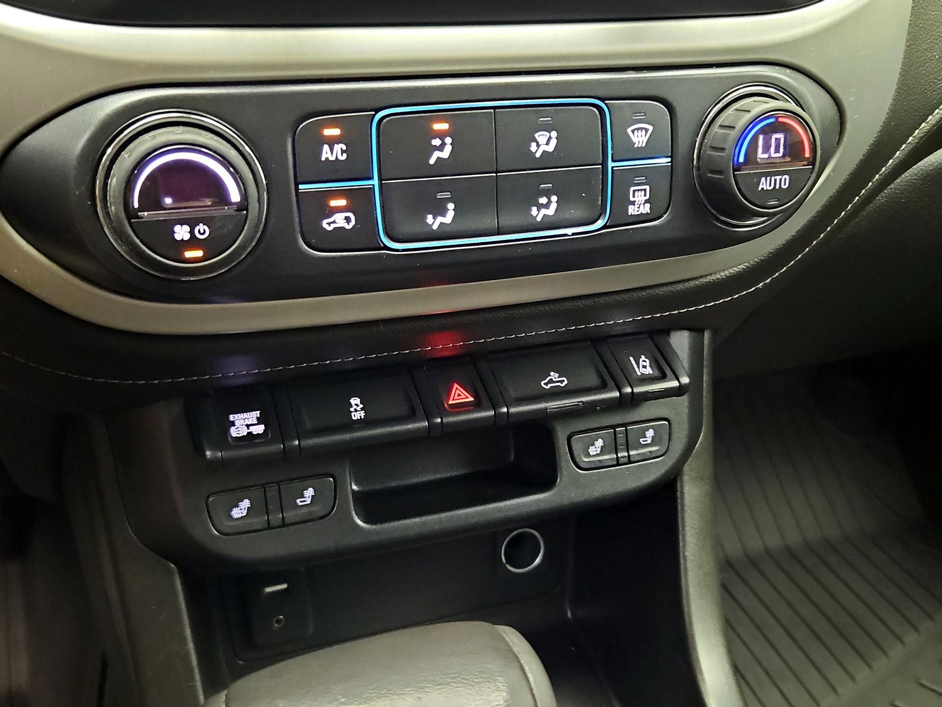Thumbnail: 2018 GMC Canyon - 16